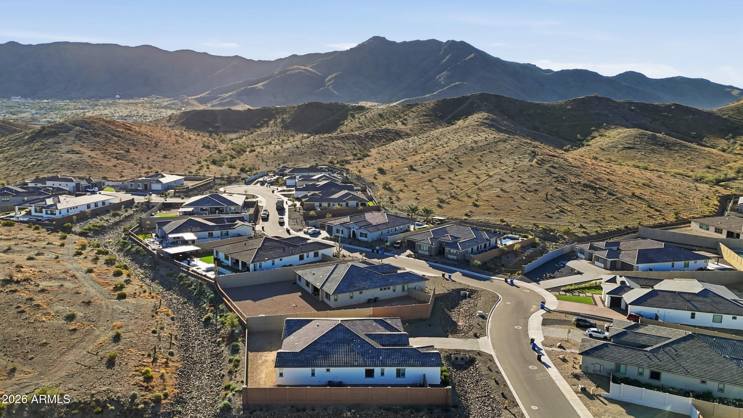 WHISPERING HILLS - Residential