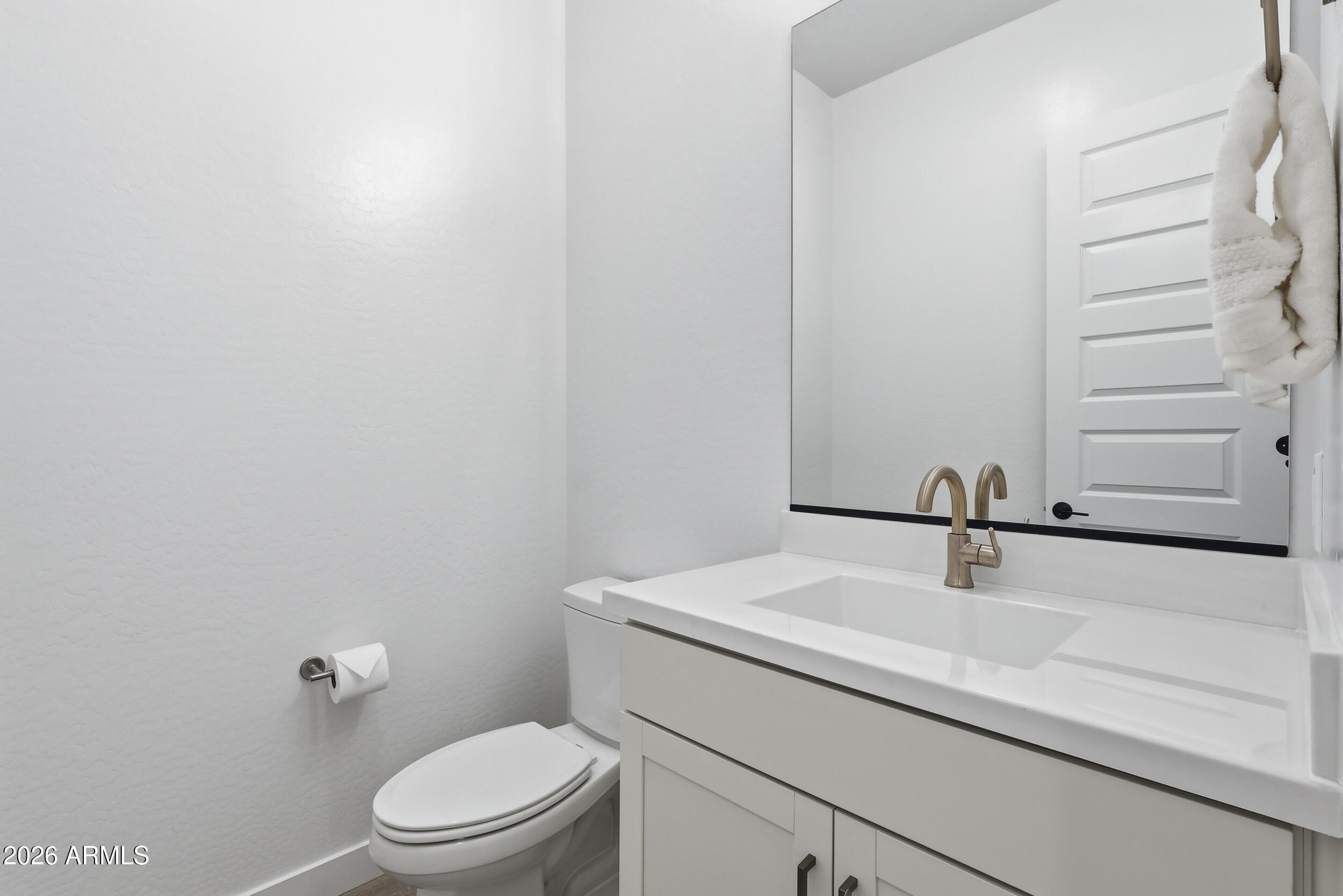 WHISPERING HILLS - Residential