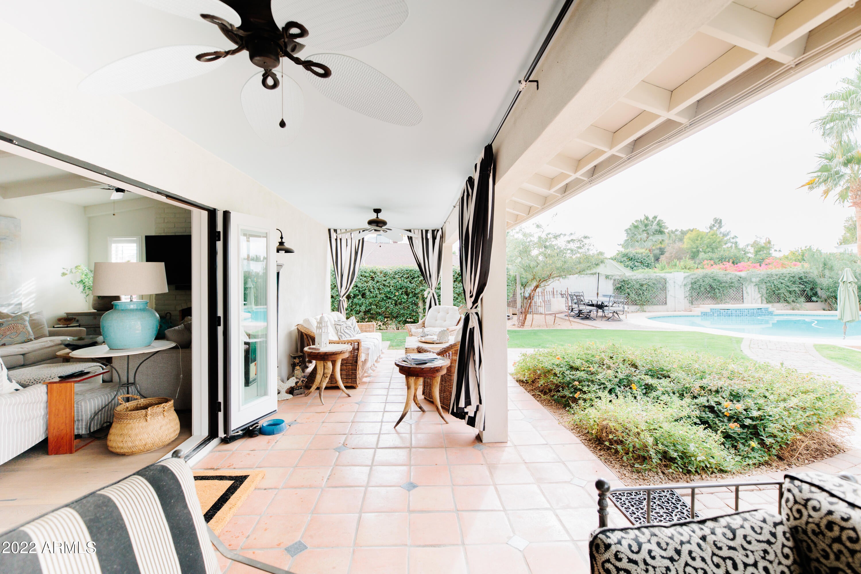 WOODLEAF 2 - Residential