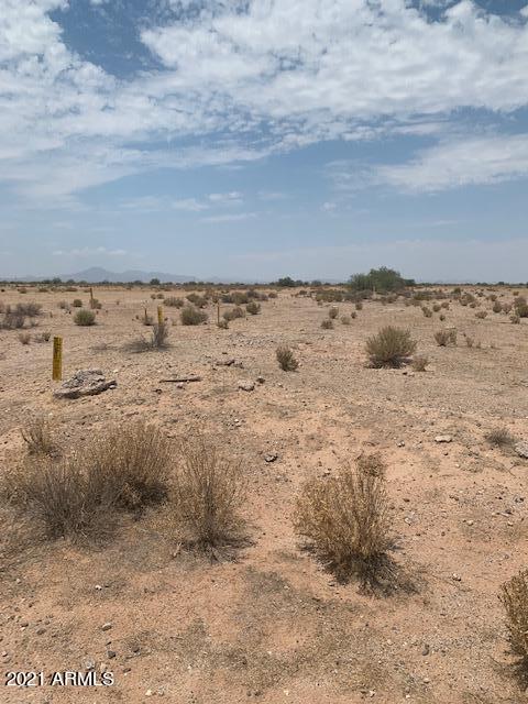 Great Opportunity to own land In The Growing Area of West Casa Grande. Close to Grande Sports World Complex, Francisco Grande Hotel & Golf Resort, St Anthony Greek Orthodox Monastery and the New Lucid Plant. Can be subdivided into smaller parcels or potential to have it rezoned with a residential subdivision plan and divided into smaller parcels. This is on the Southern Edge of the Desert Carmel Land Development that was never completed in the late 2000's . Priced much lower than similar sized parcels.
