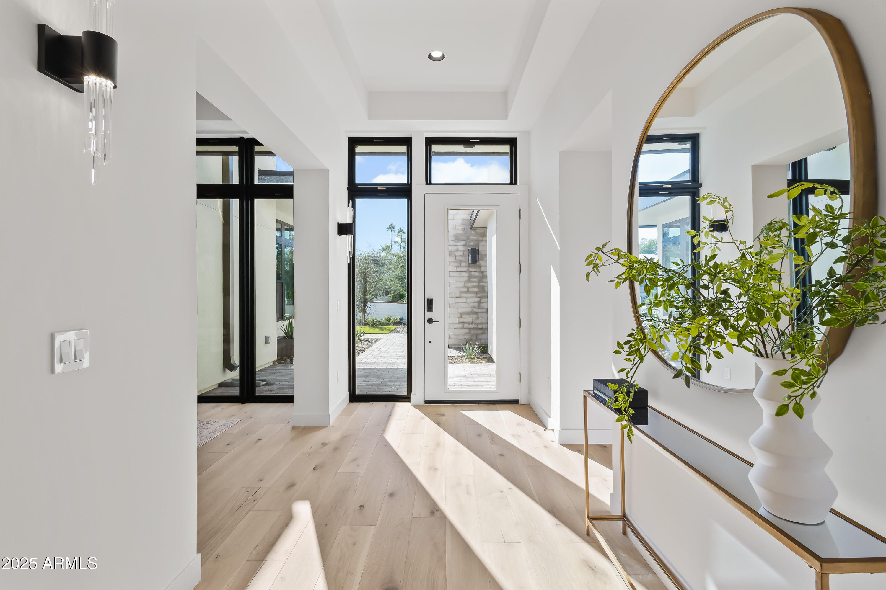 ROYAL PALMS 2 - Residential