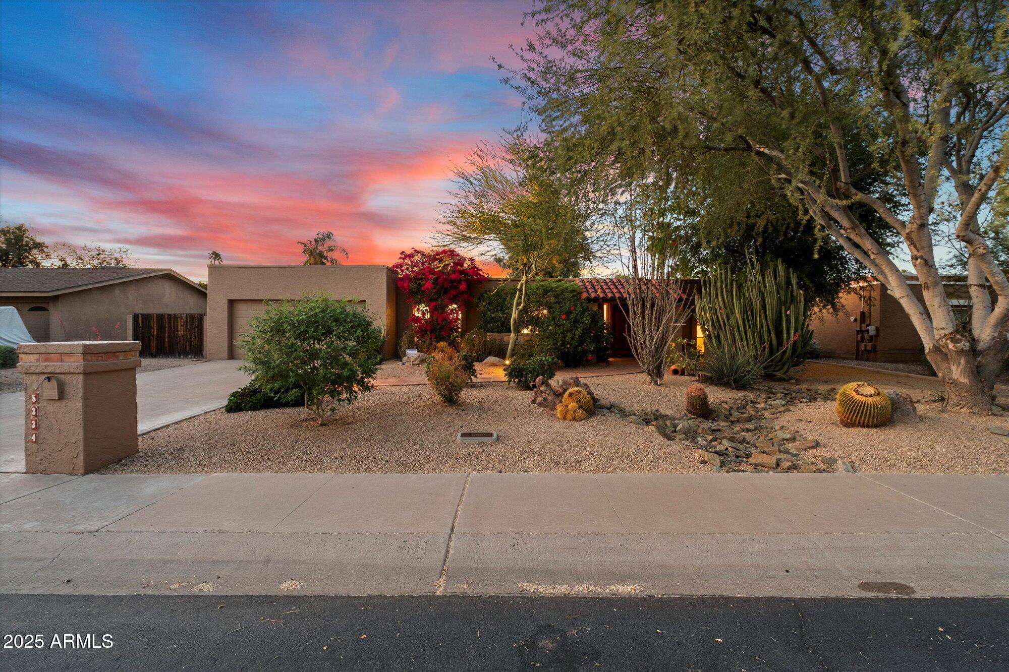 CACTUS GLEN 3 - Residential