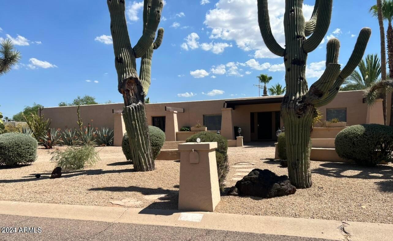 INVESTOR SPECIAL - SCOTTSDALE 85260 - CACTUS CORRIDOR

FANTASTIC LISTING- Almost 1 acre!

This prime investment opportunity in the highly desirable Cactus Corridor is perfect for investors looking for a quick turnaround. 

Homes are selling for around $8.200,000 in the neighborhood.

    Property Details:
        Conveying as-is, ready for renovation or redevelopment.
        Demo permit on hand and survey completed.
        Soil testing done for your convenience.
        Public sewer access is less than 150 feet from the property.

This will sell FAST! Don't miss out on this fantastic investment opportunity. Act now!