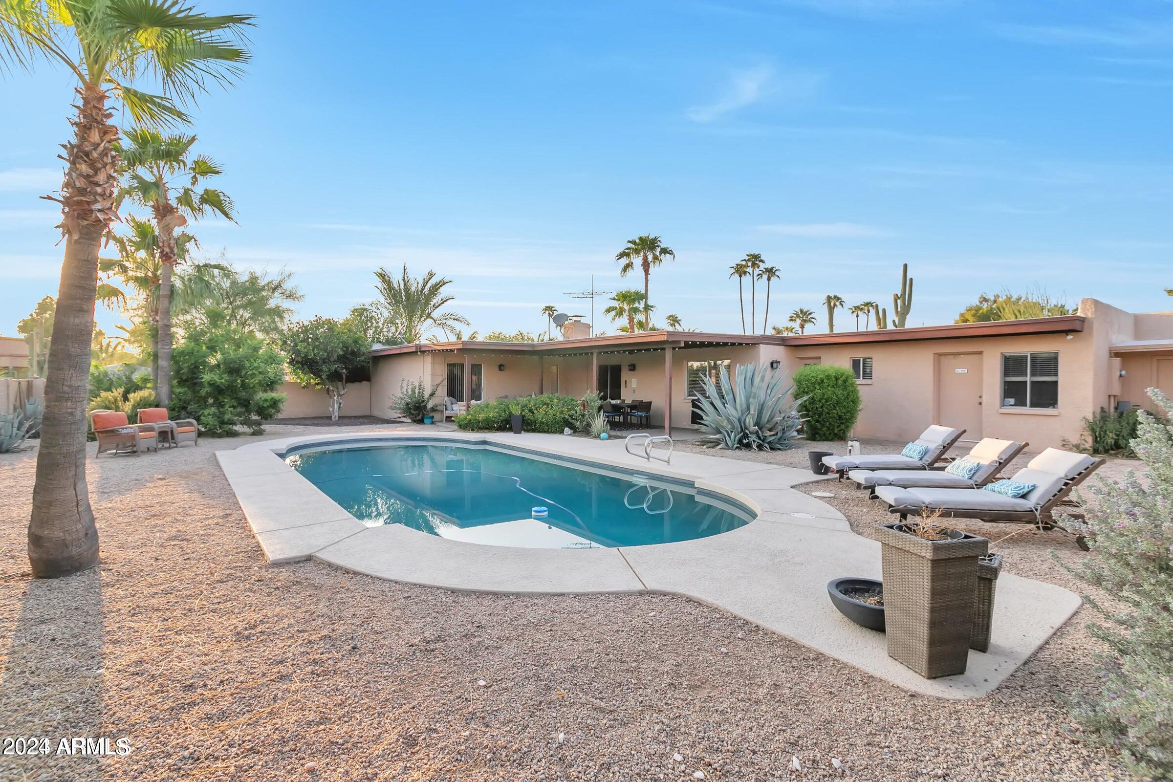 DESERT HILLS NORTH - Land