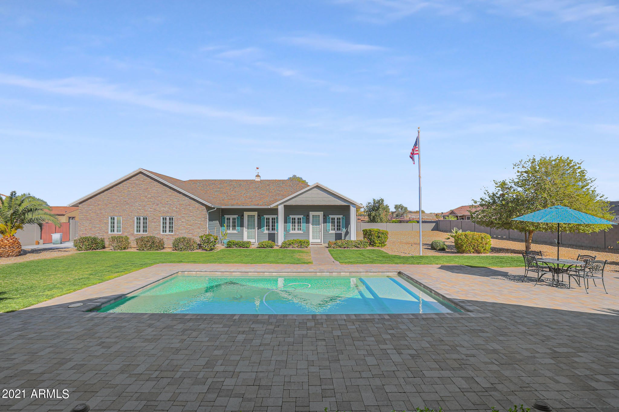 No HOA! - Residential