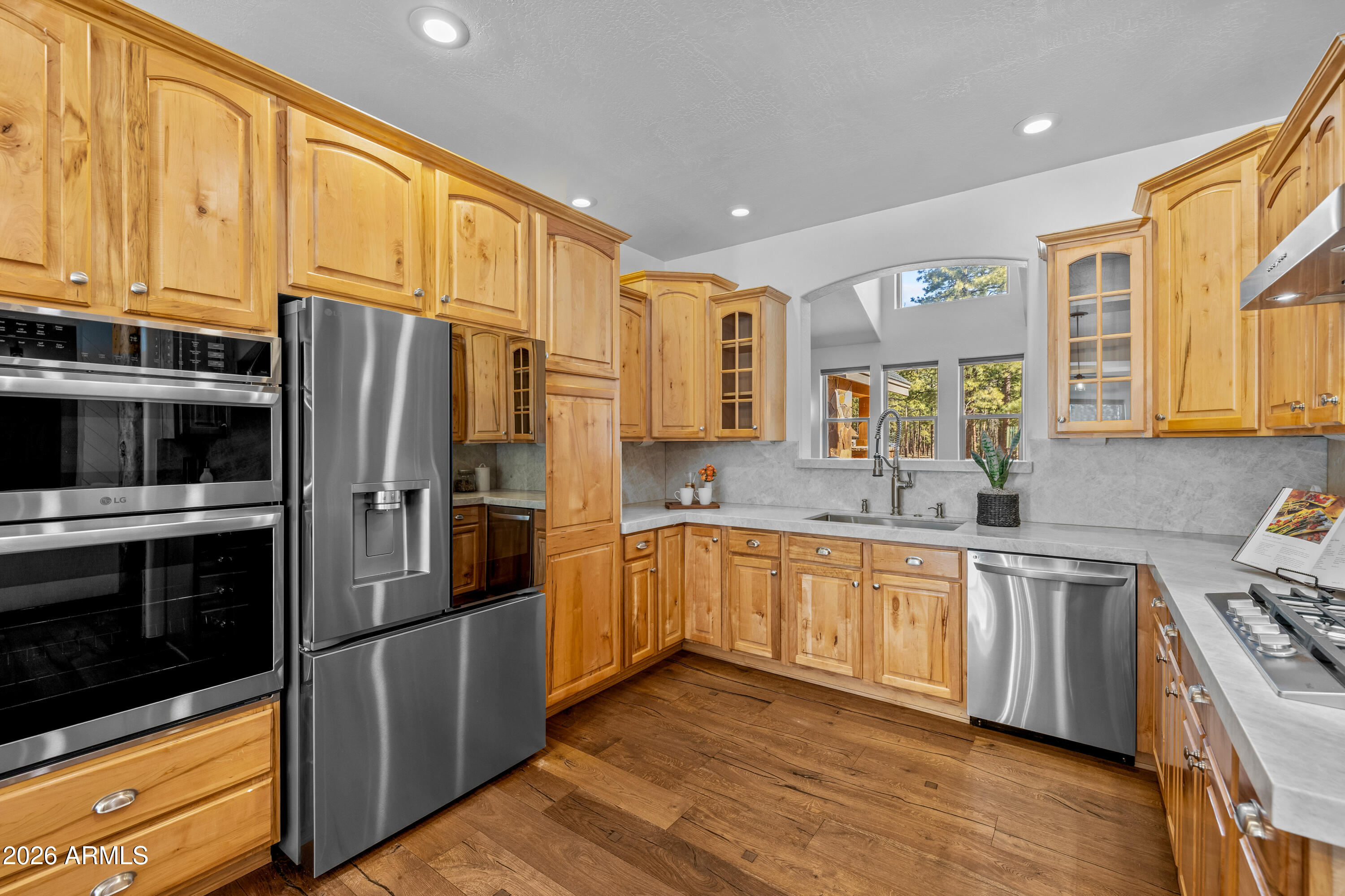 LOCKETT RANCHES - Residential