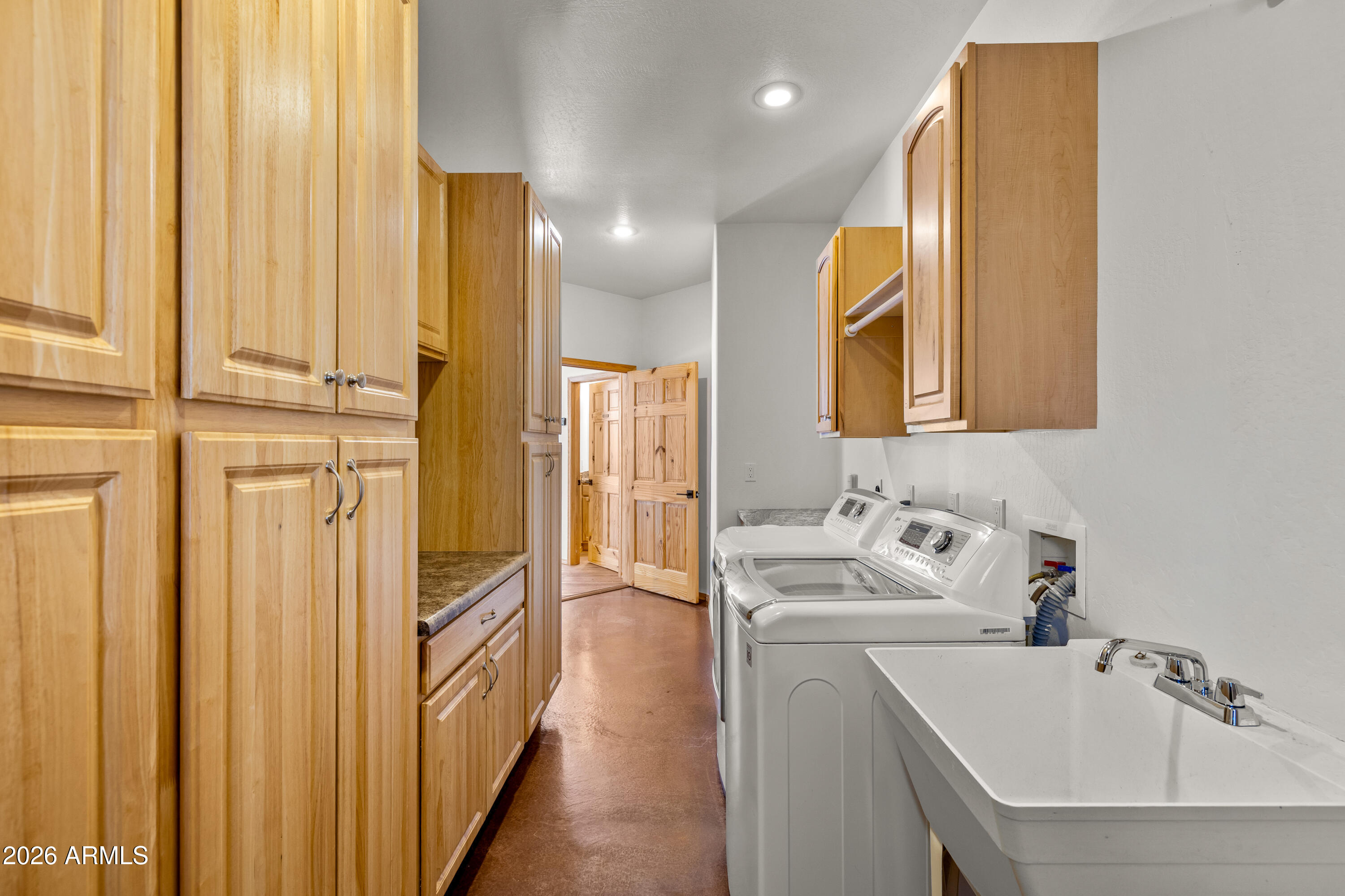 LOCKETT RANCHES - Residential