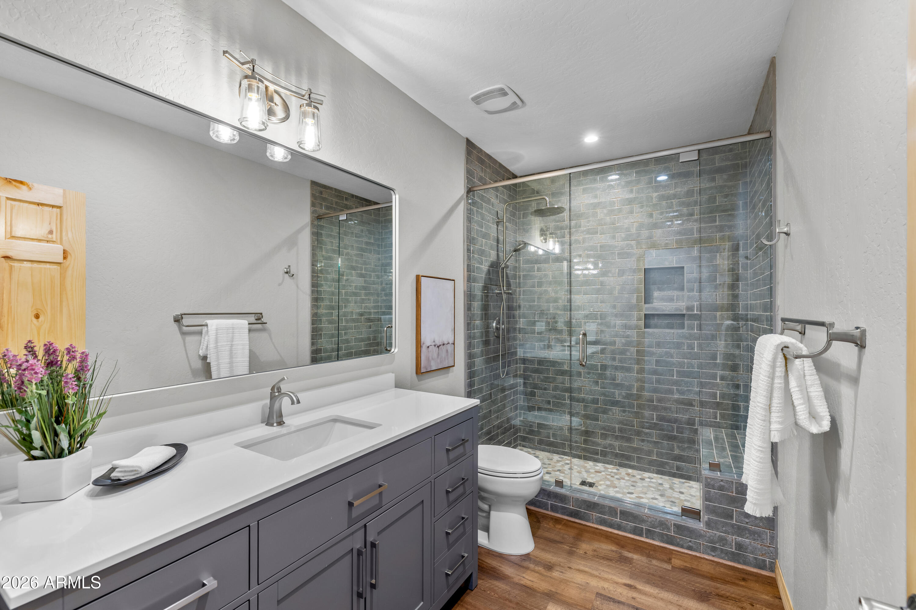 LOCKETT RANCHES - Residential