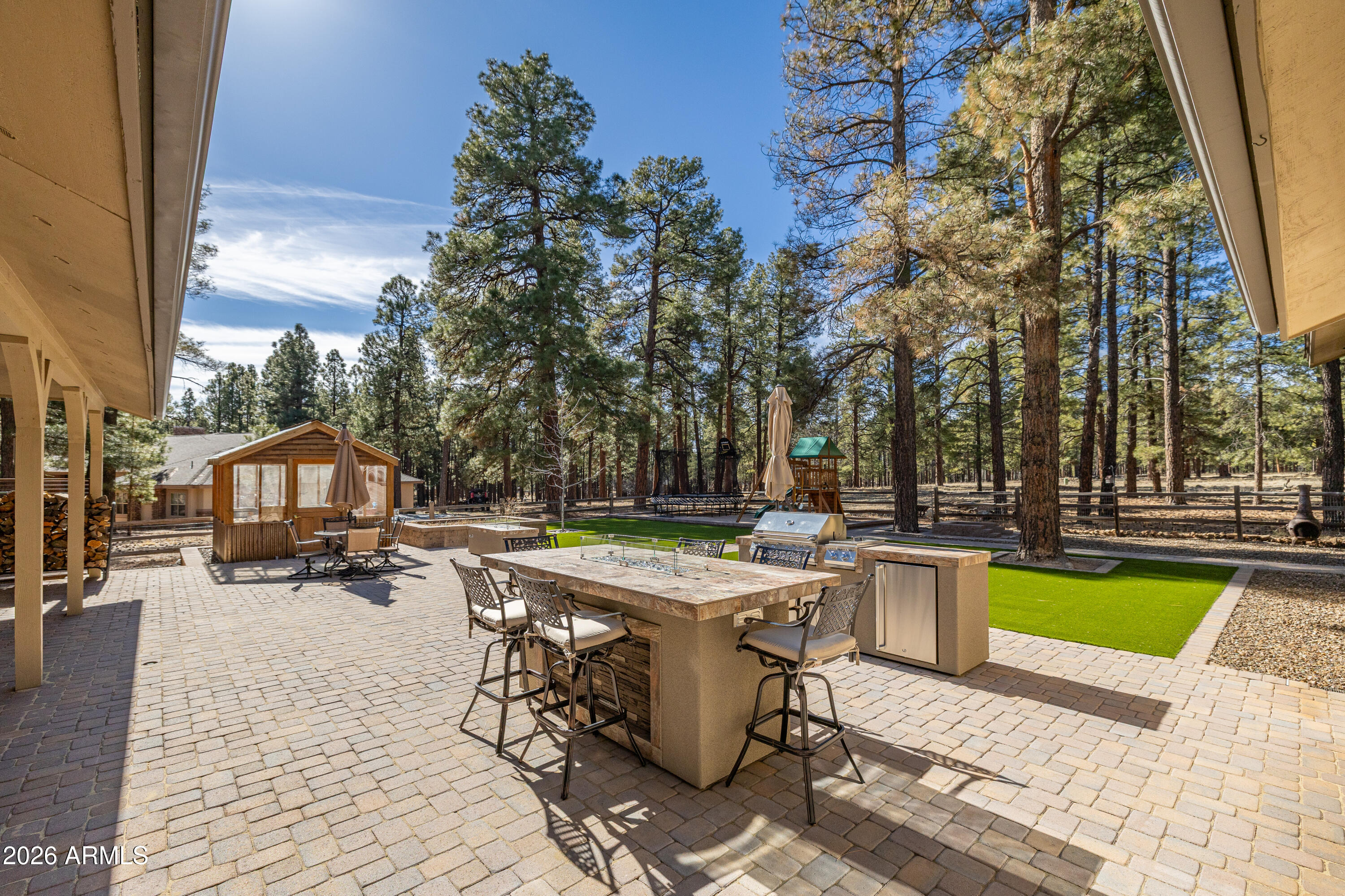 LOCKETT RANCHES - Residential