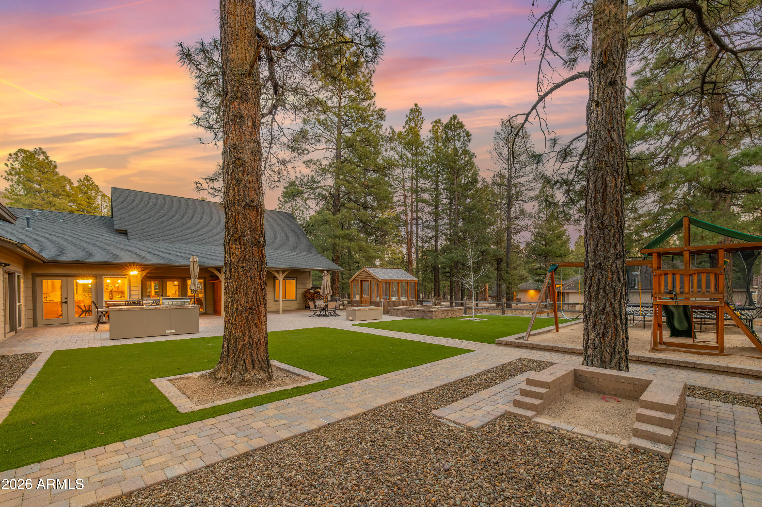 LOCKETT RANCHES - Residential