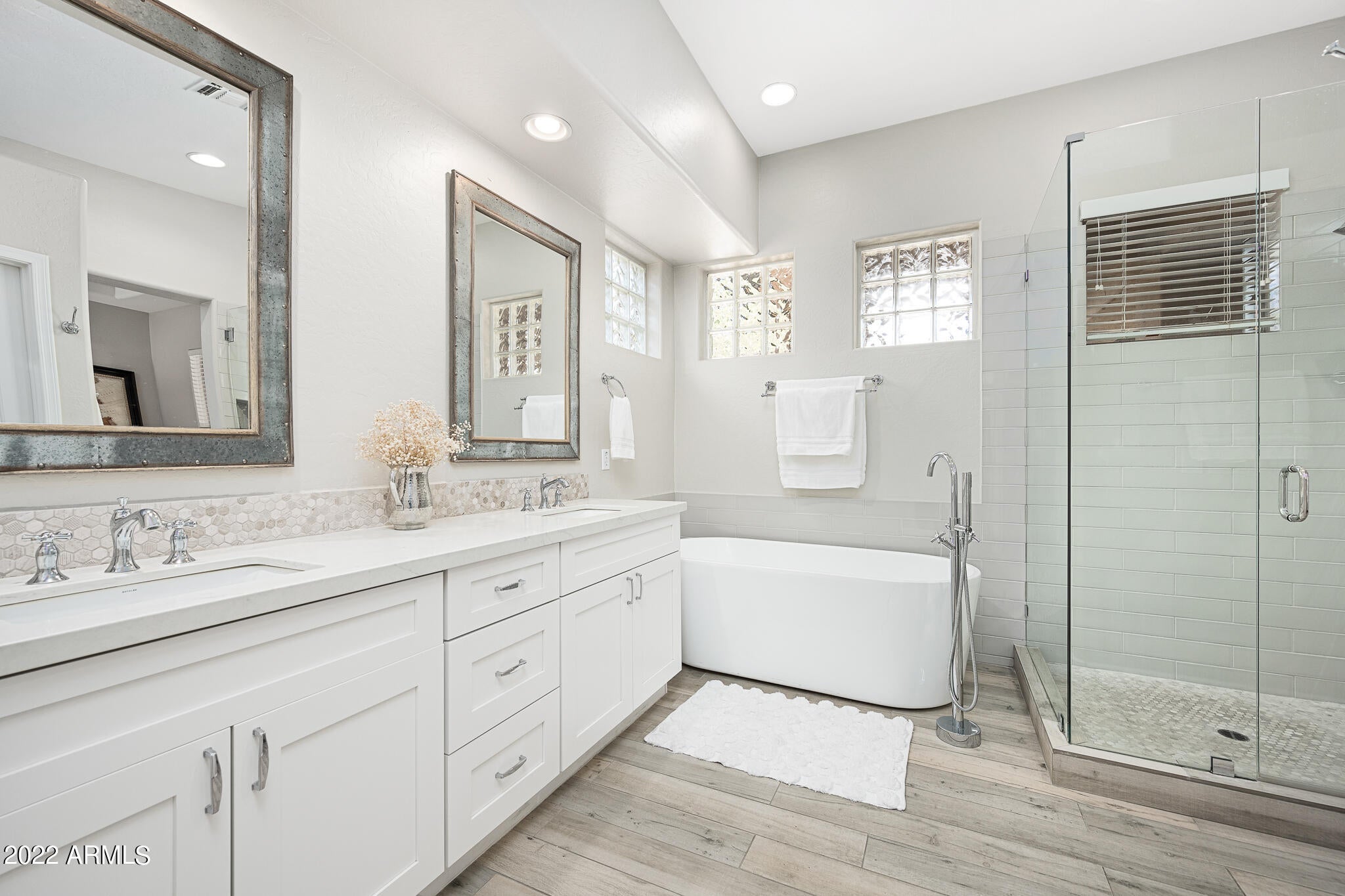 DC RANCH - Residential