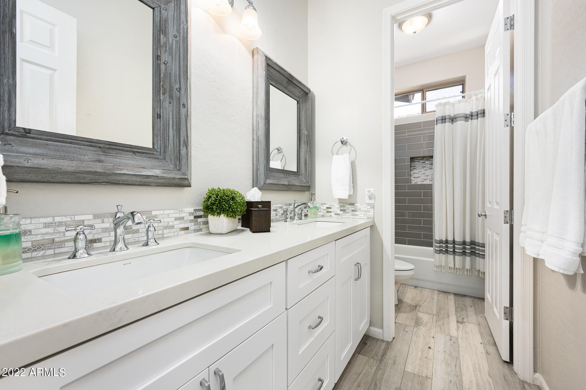 DC RANCH - Residential