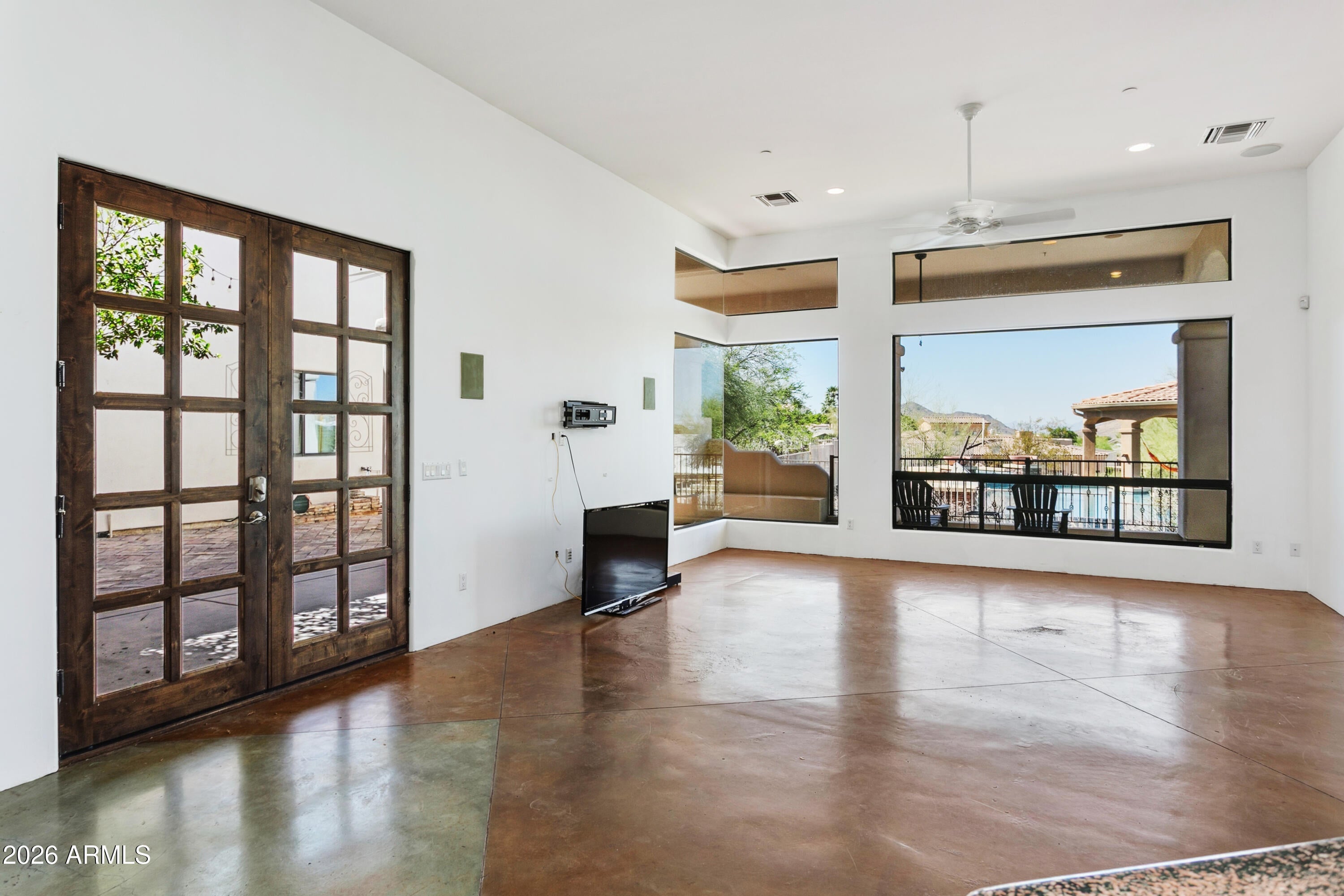LOOKOUT RIDGE - Residential