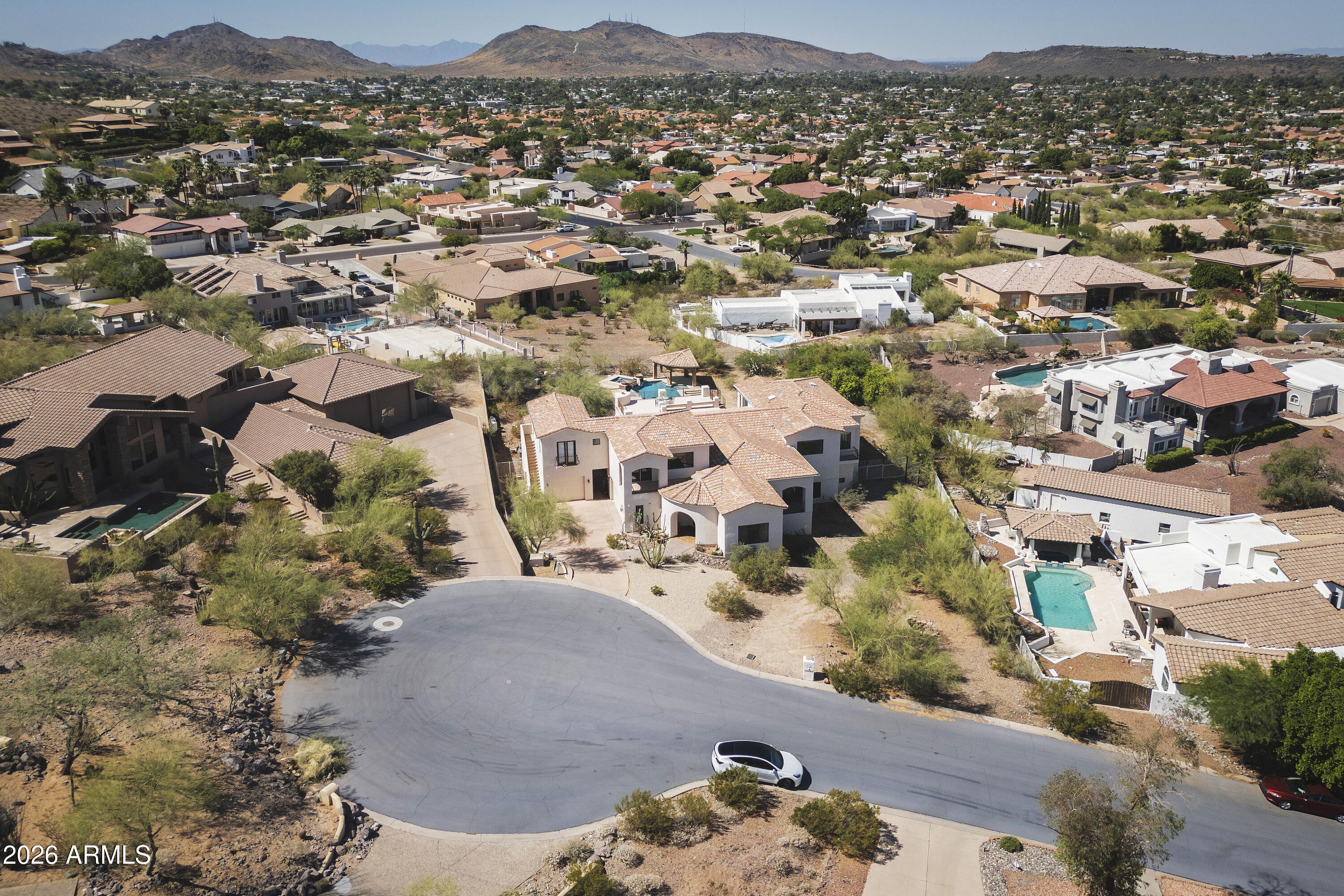 LOOKOUT RIDGE - Residential