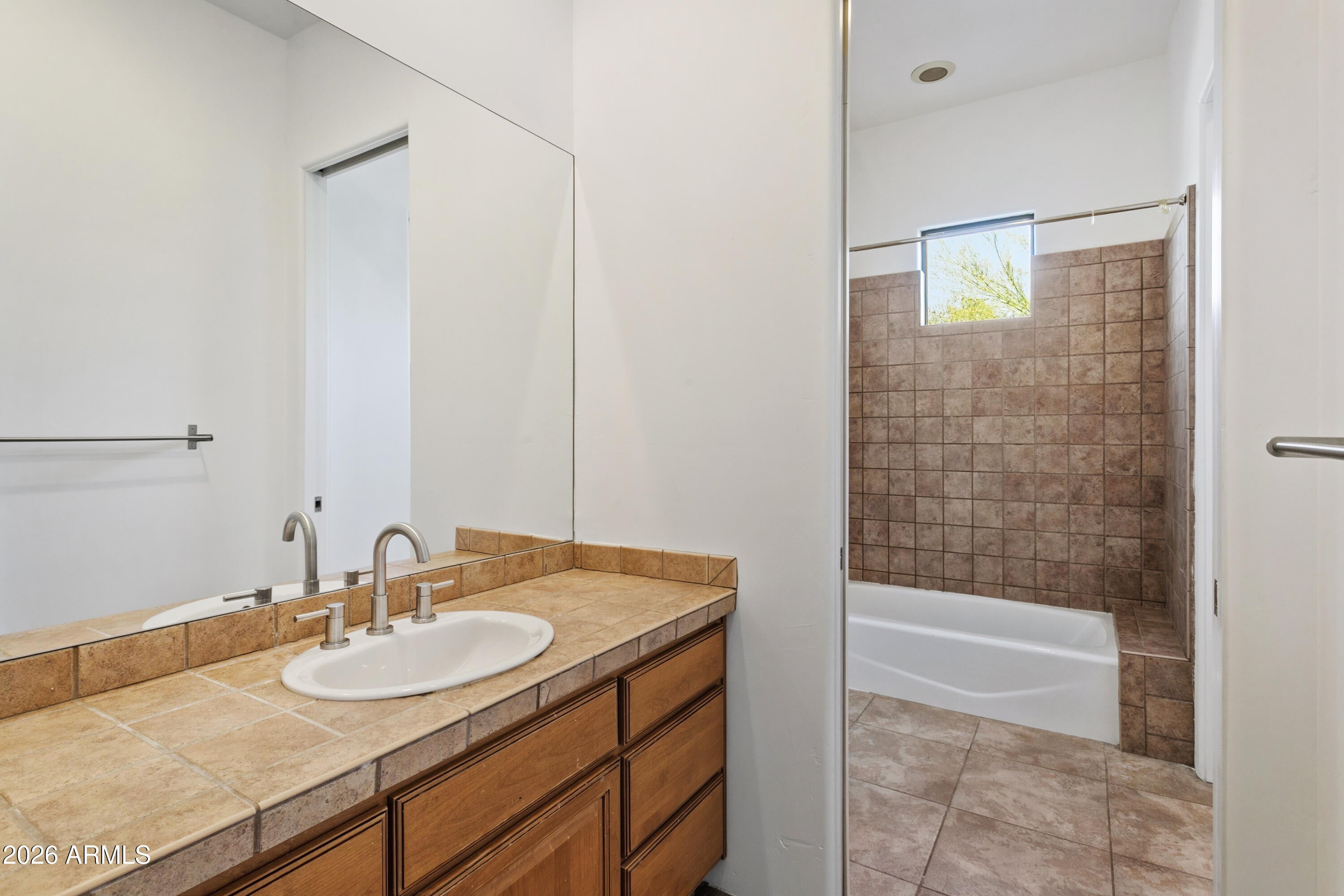 LOOKOUT RIDGE - Residential