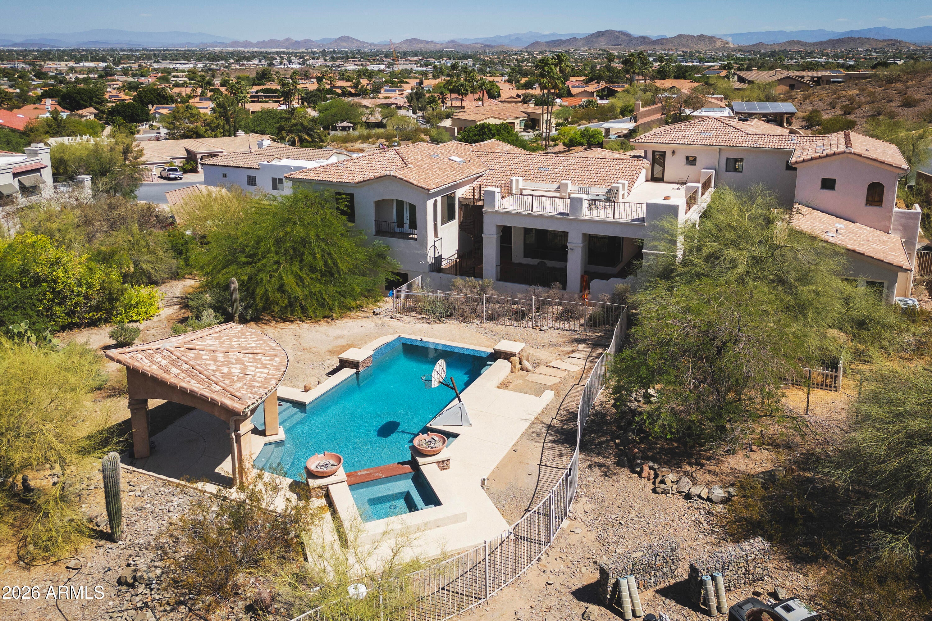 LOOKOUT RIDGE - Residential