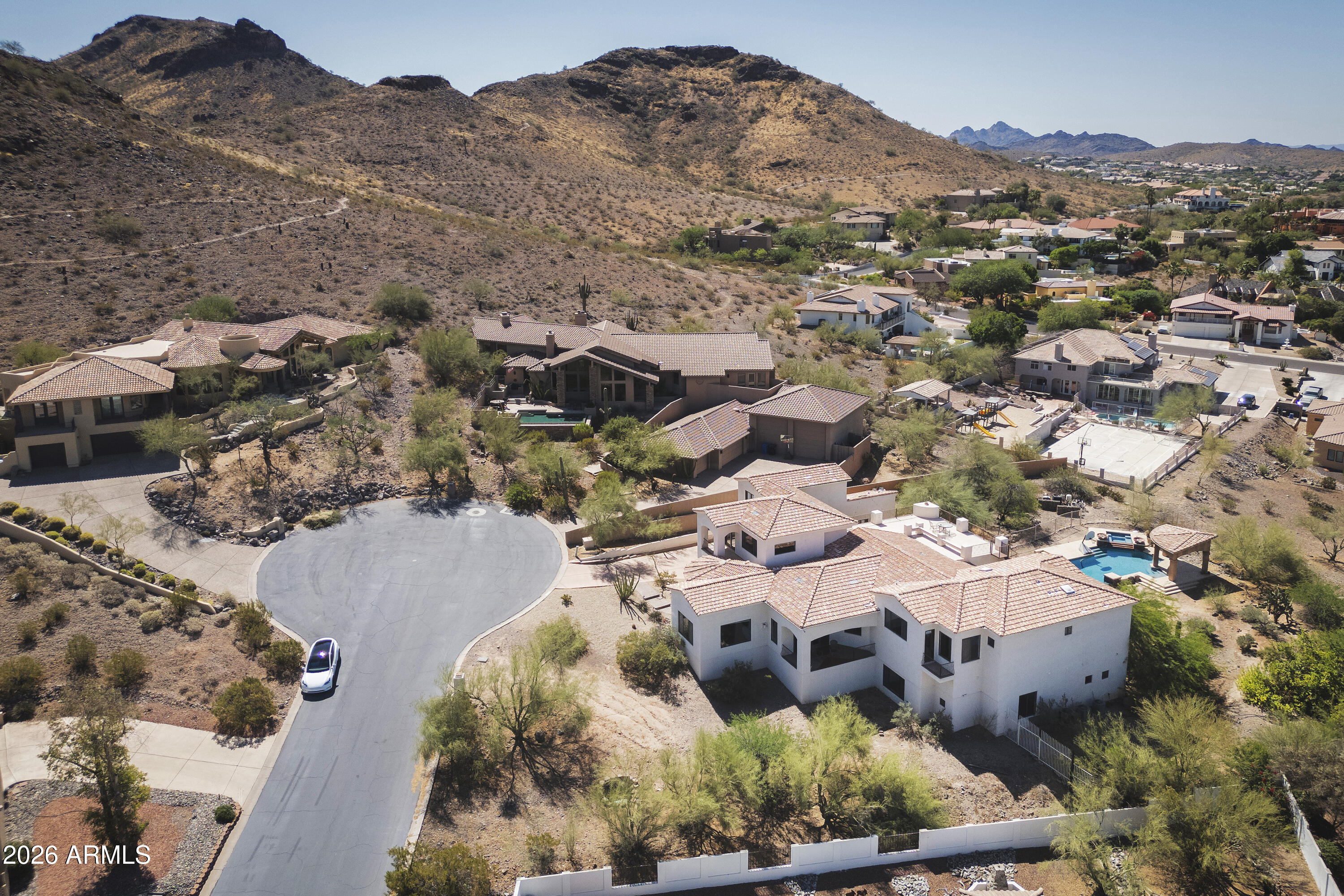 LOOKOUT RIDGE - Residential
