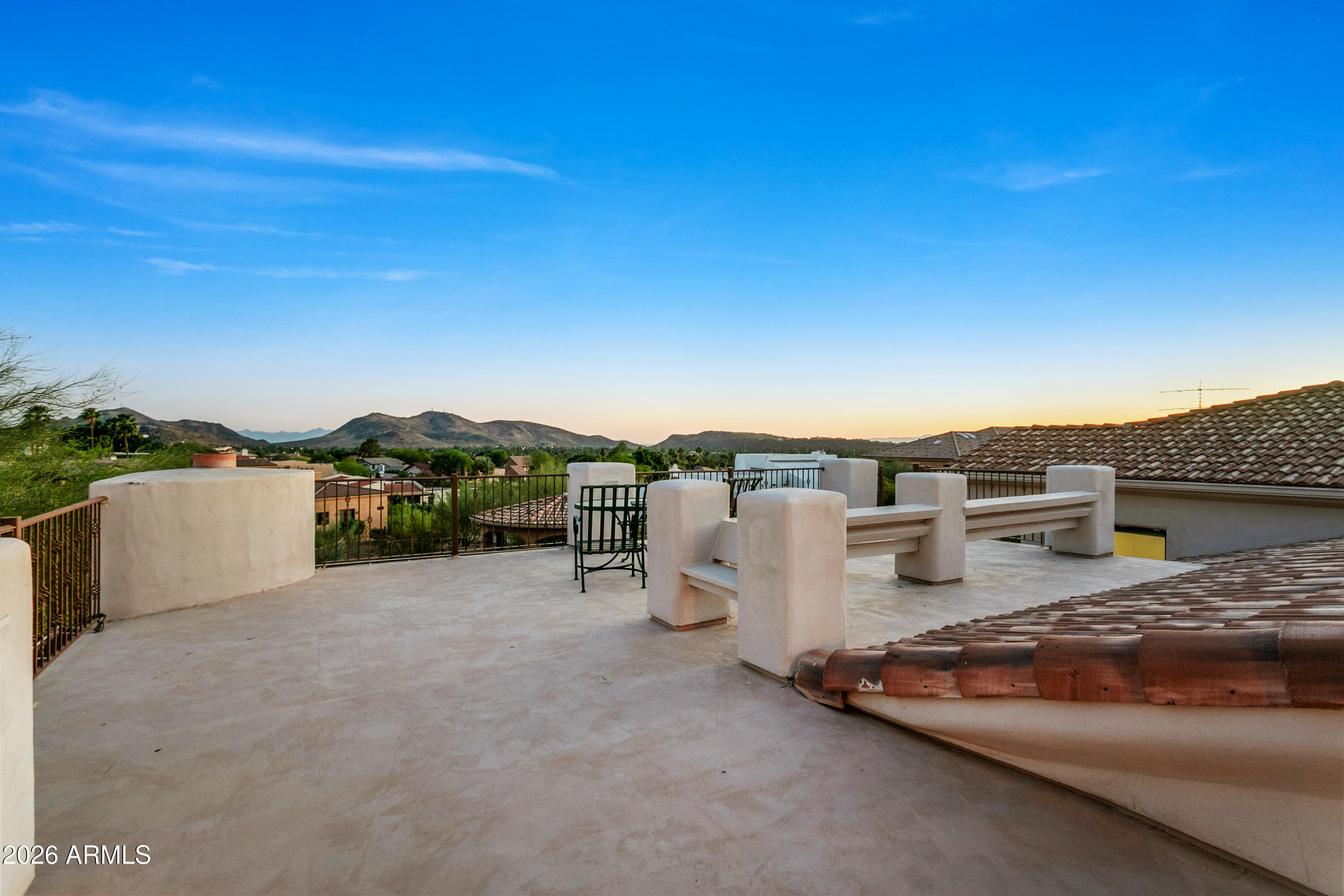 LOOKOUT RIDGE - Residential
