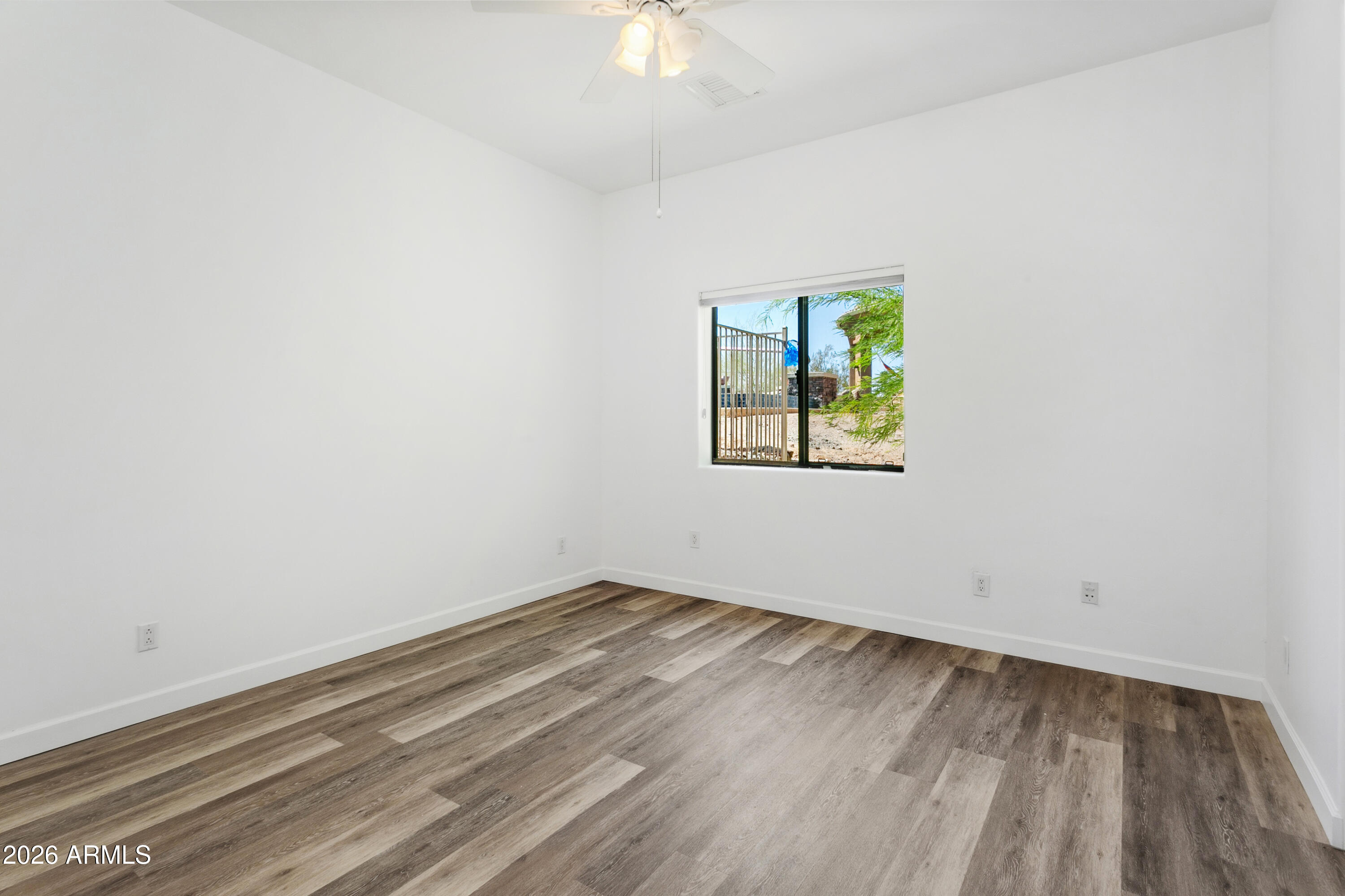 LOOKOUT RIDGE - Residential