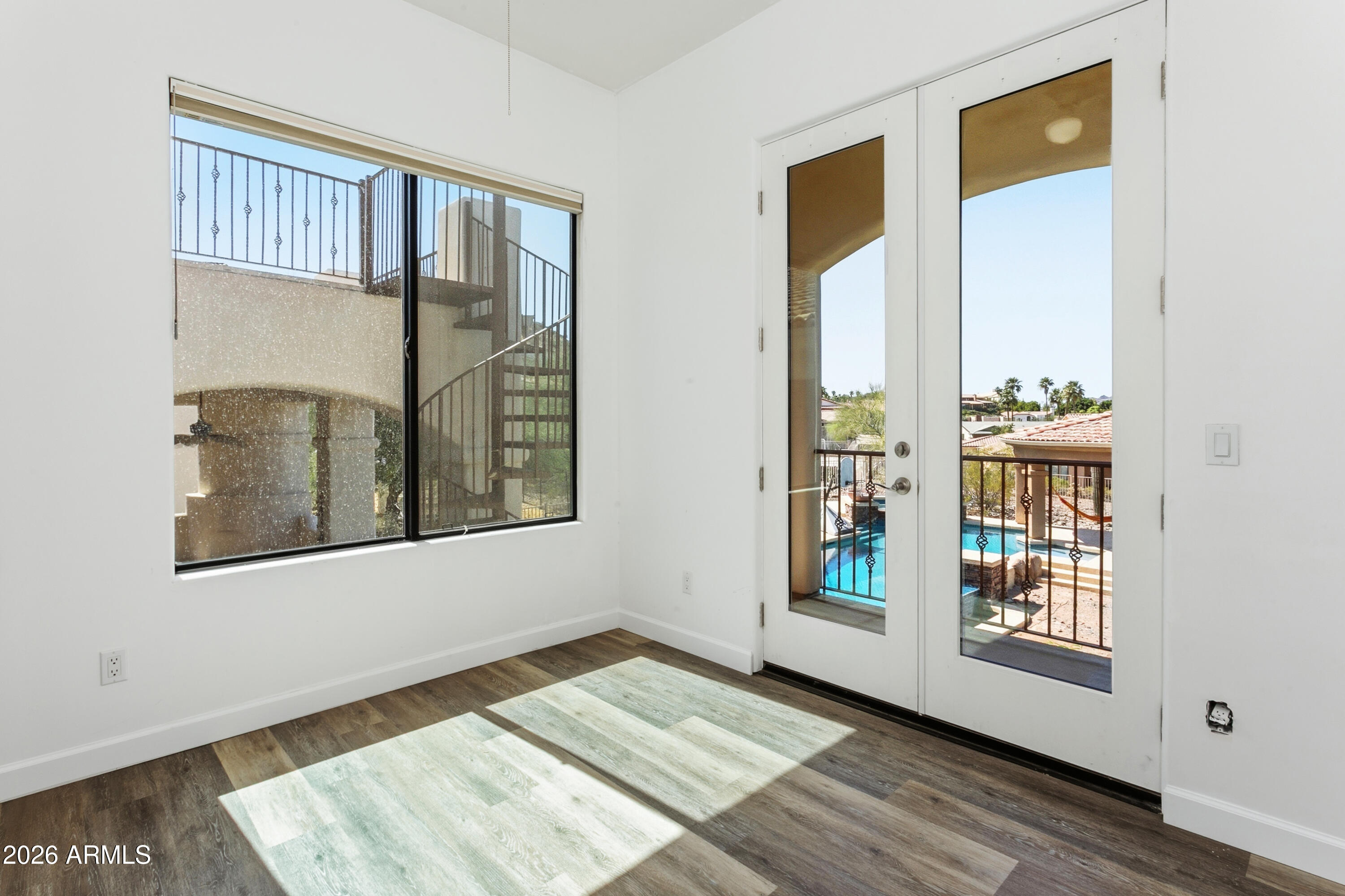 LOOKOUT RIDGE - Residential