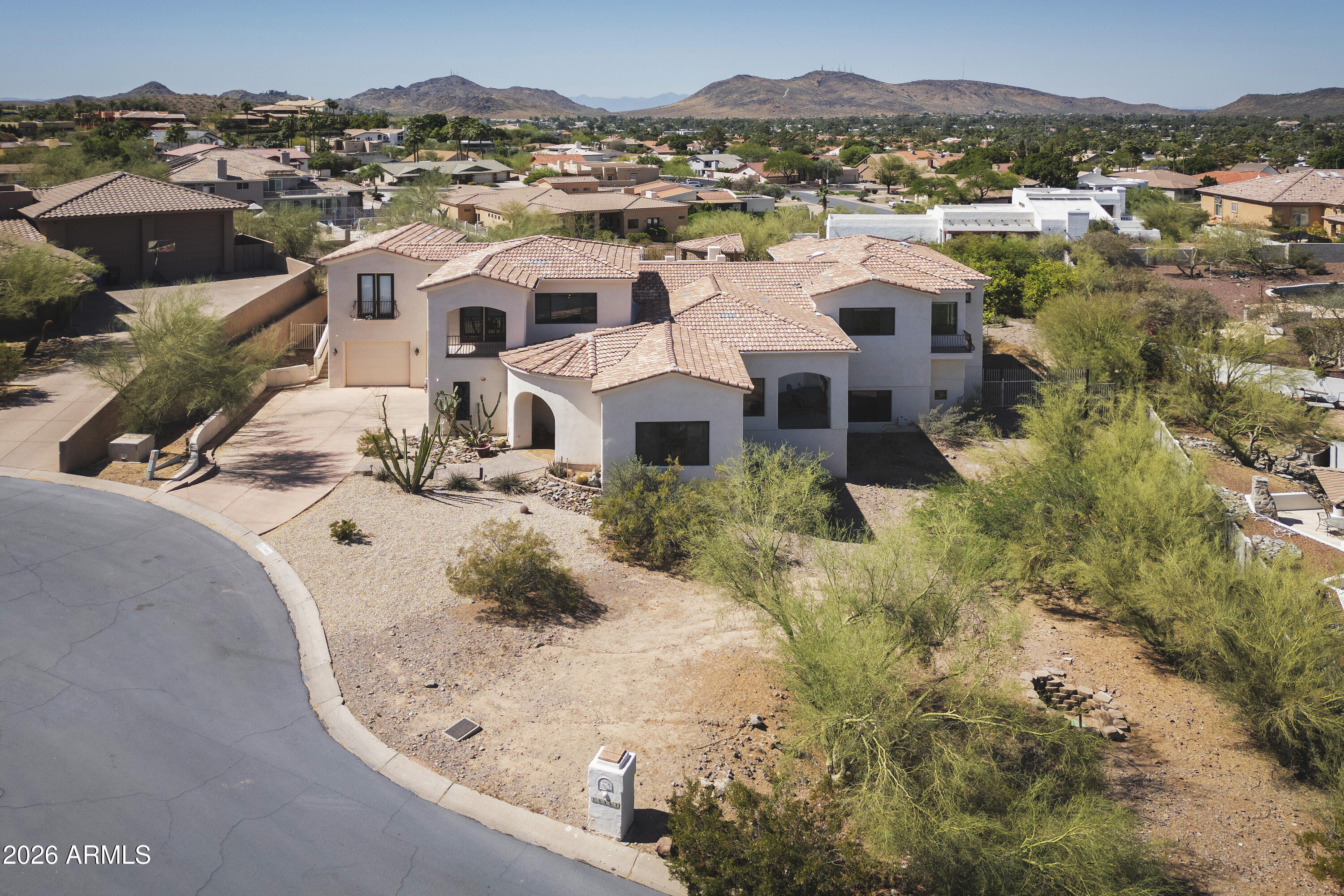 LOOKOUT RIDGE - Residential