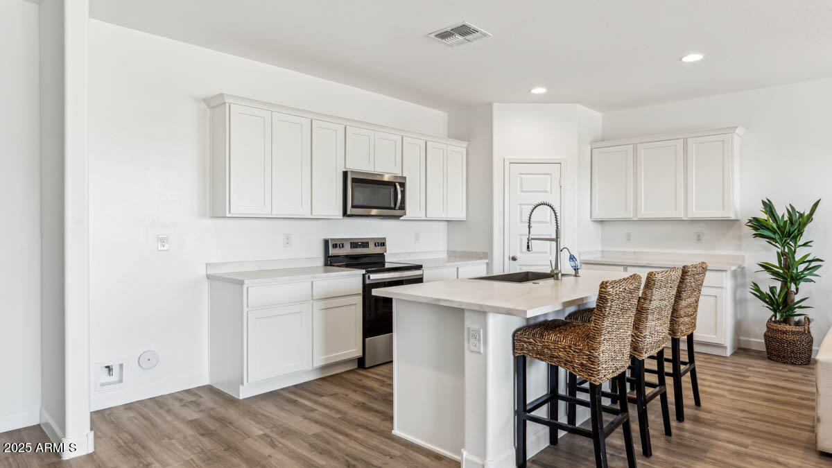 MAGMA RANCH II UNIT 1 - Residential