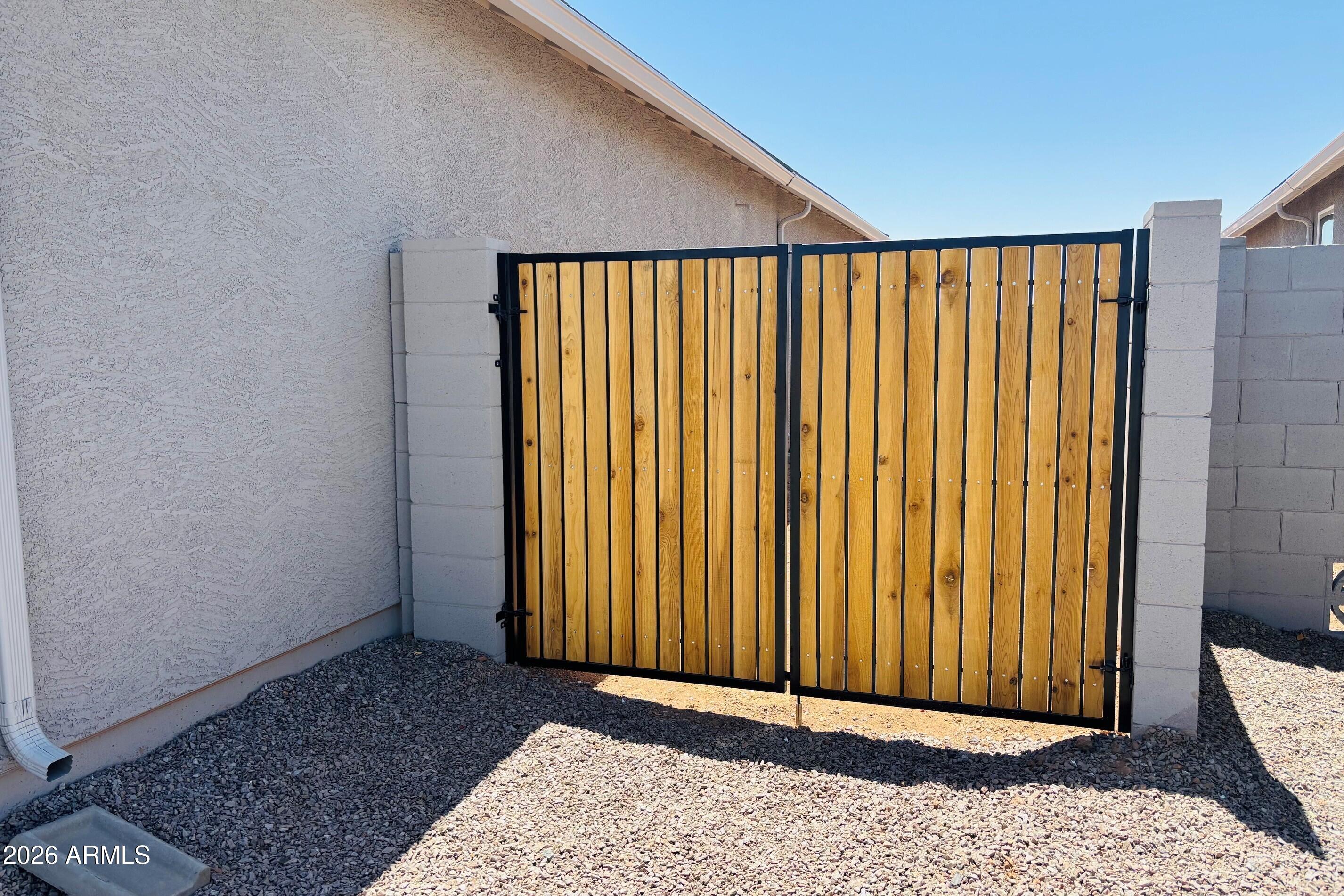 MAGMA RANCH II UNIT 1 - Residential