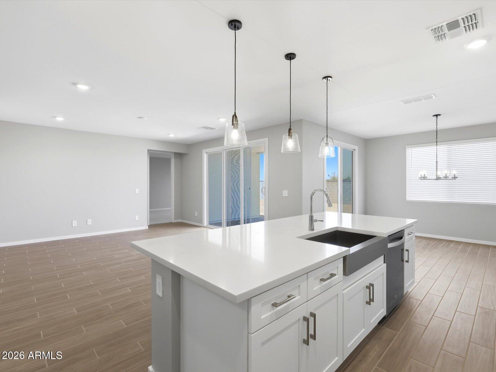 LEGACY PLACE PHASE 1 GLENDALE - Residential