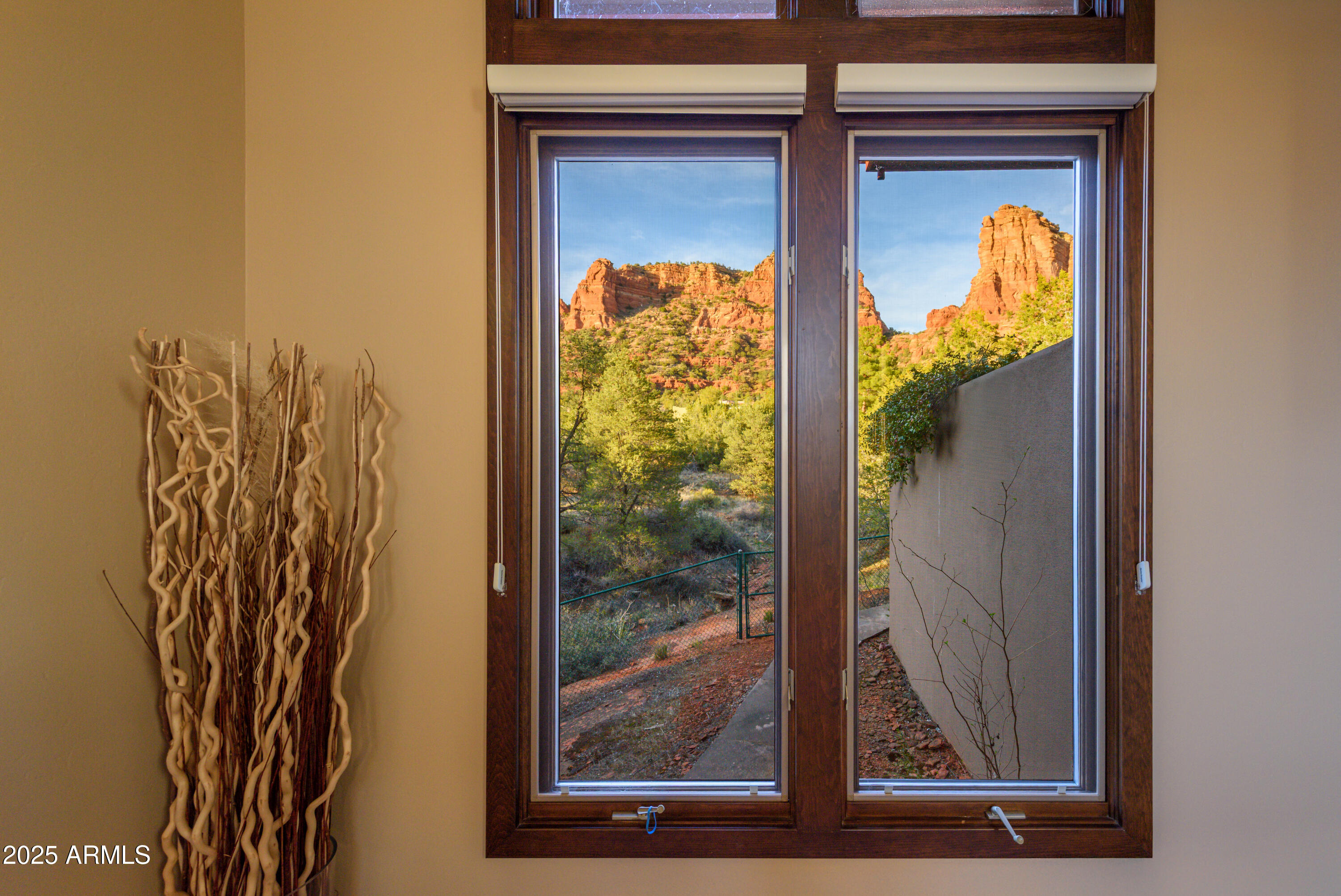 RED ROCK COVE EAST - Residential
