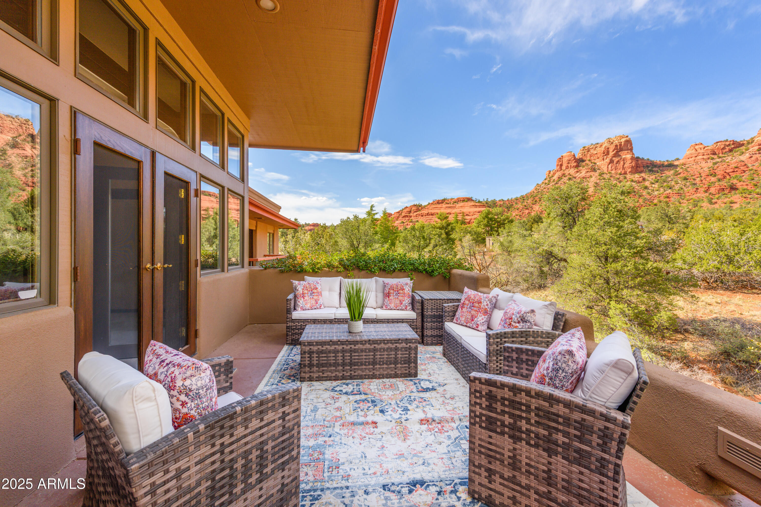 RED ROCK COVE EAST - Residential