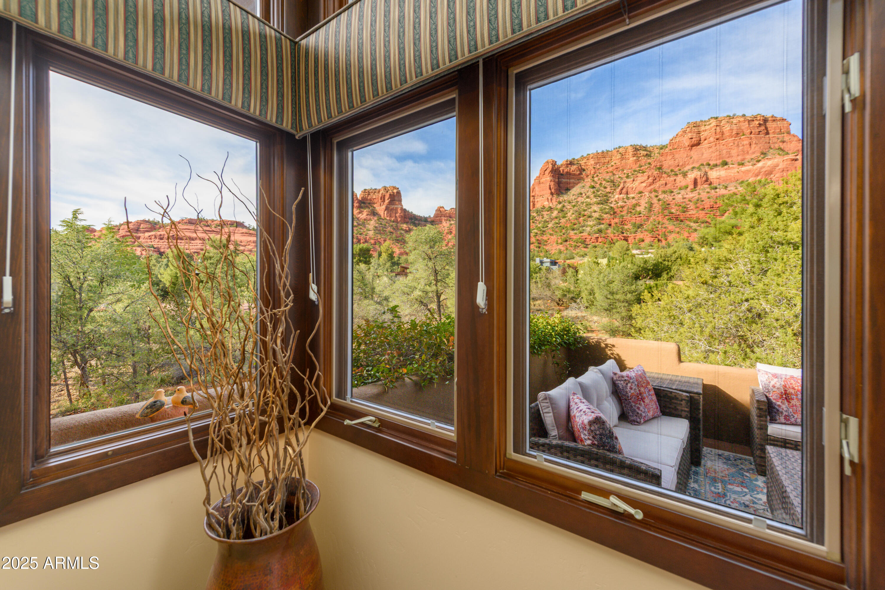 RED ROCK COVE EAST - Residential
