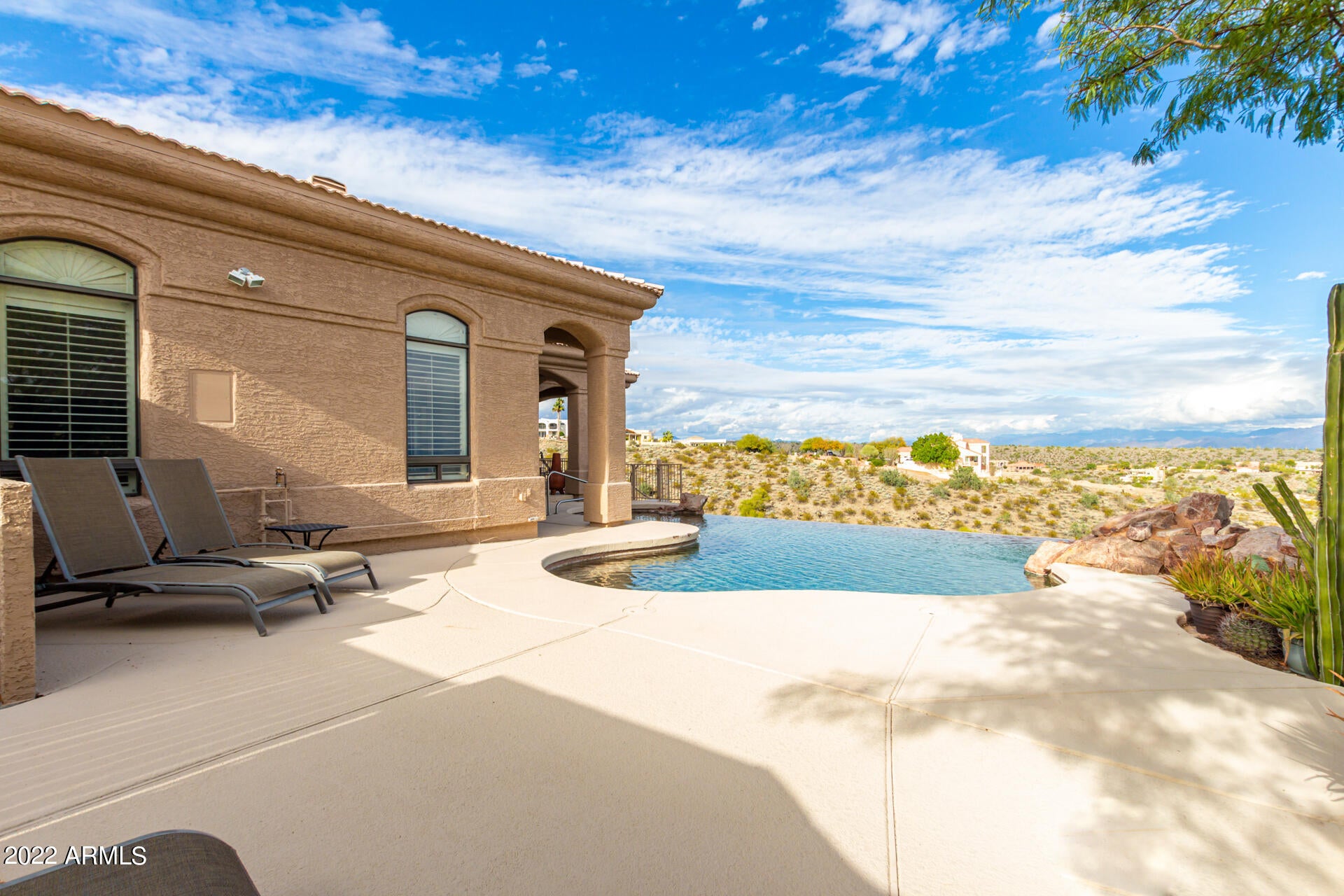 FOUNTAIN HILLS ARIZONA NO. 506-C BLOCK 2 LOTS 1 TH - Residential