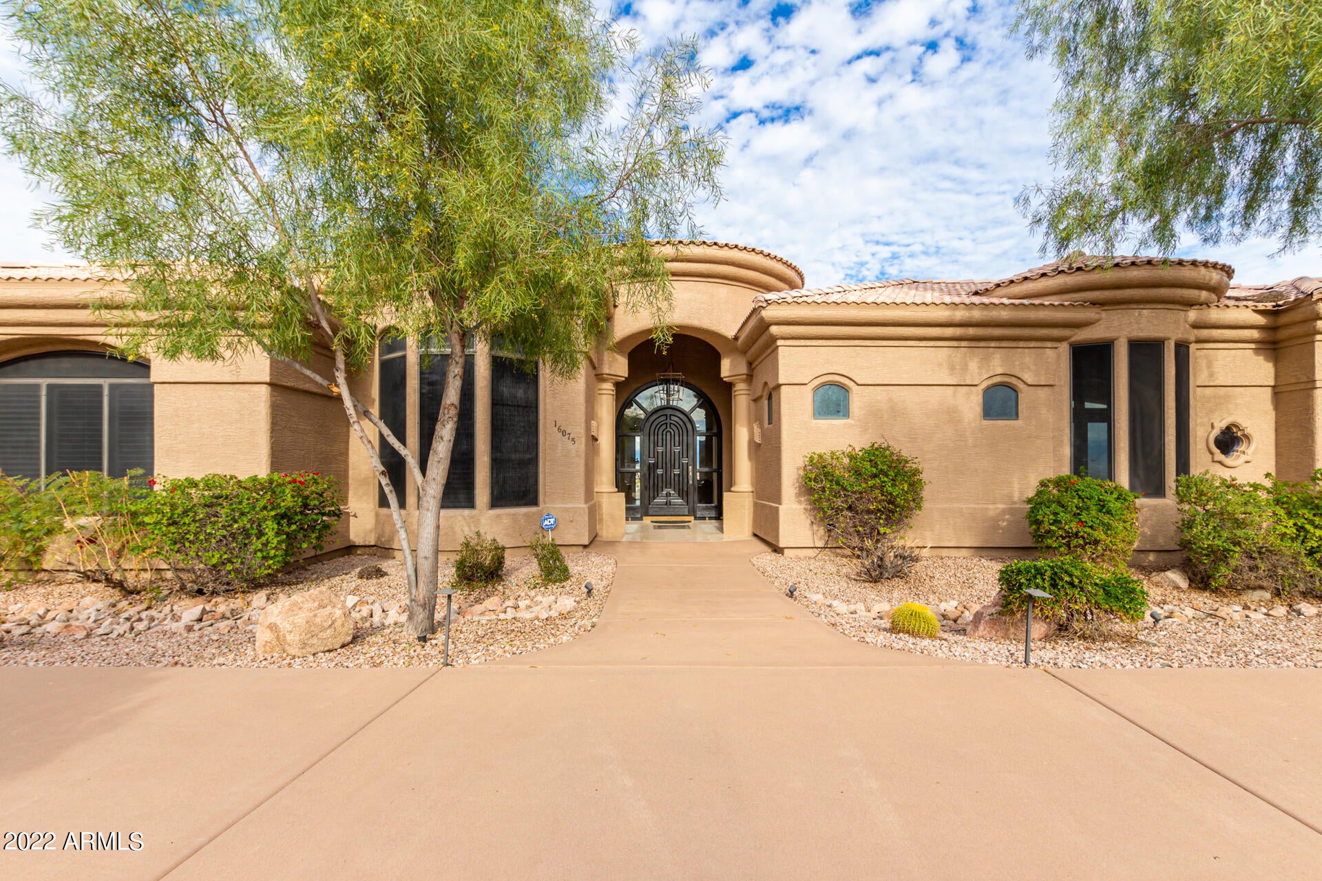 FOUNTAIN HILLS ARIZONA NO. 506-C BLOCK 2 LOTS 1 TH - Residential