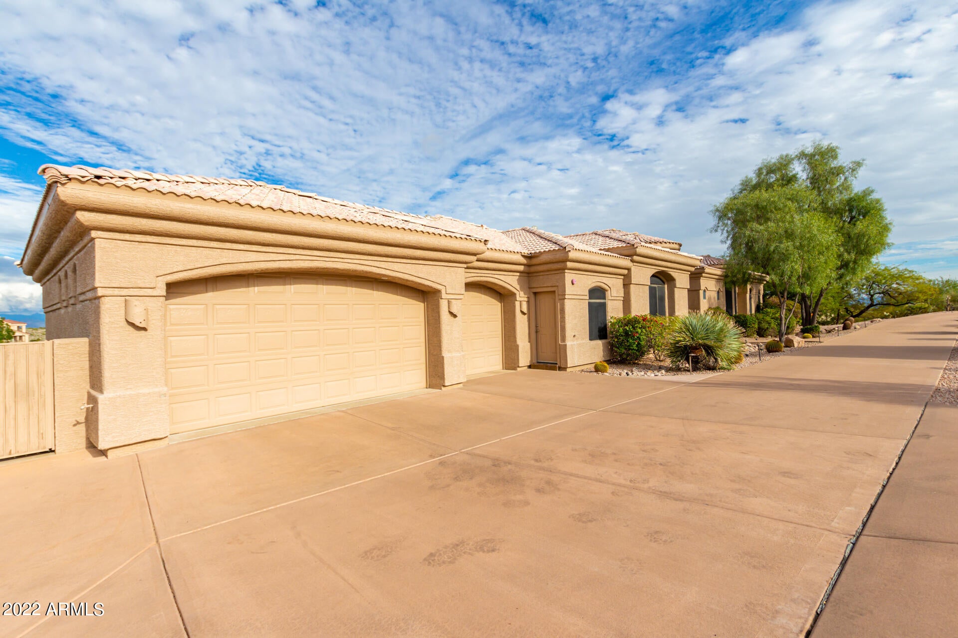 FOUNTAIN HILLS ARIZONA NO. 506-C BLOCK 2 LOTS 1 TH - Residential