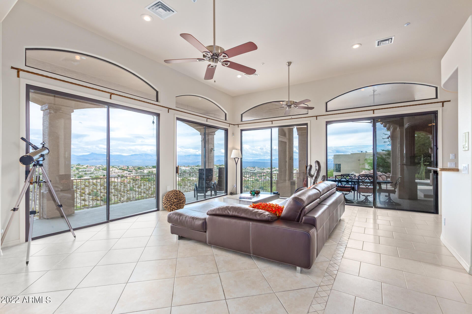 FOUNTAIN HILLS ARIZONA NO. 506-C BLOCK 2 LOTS 1 TH - Residential