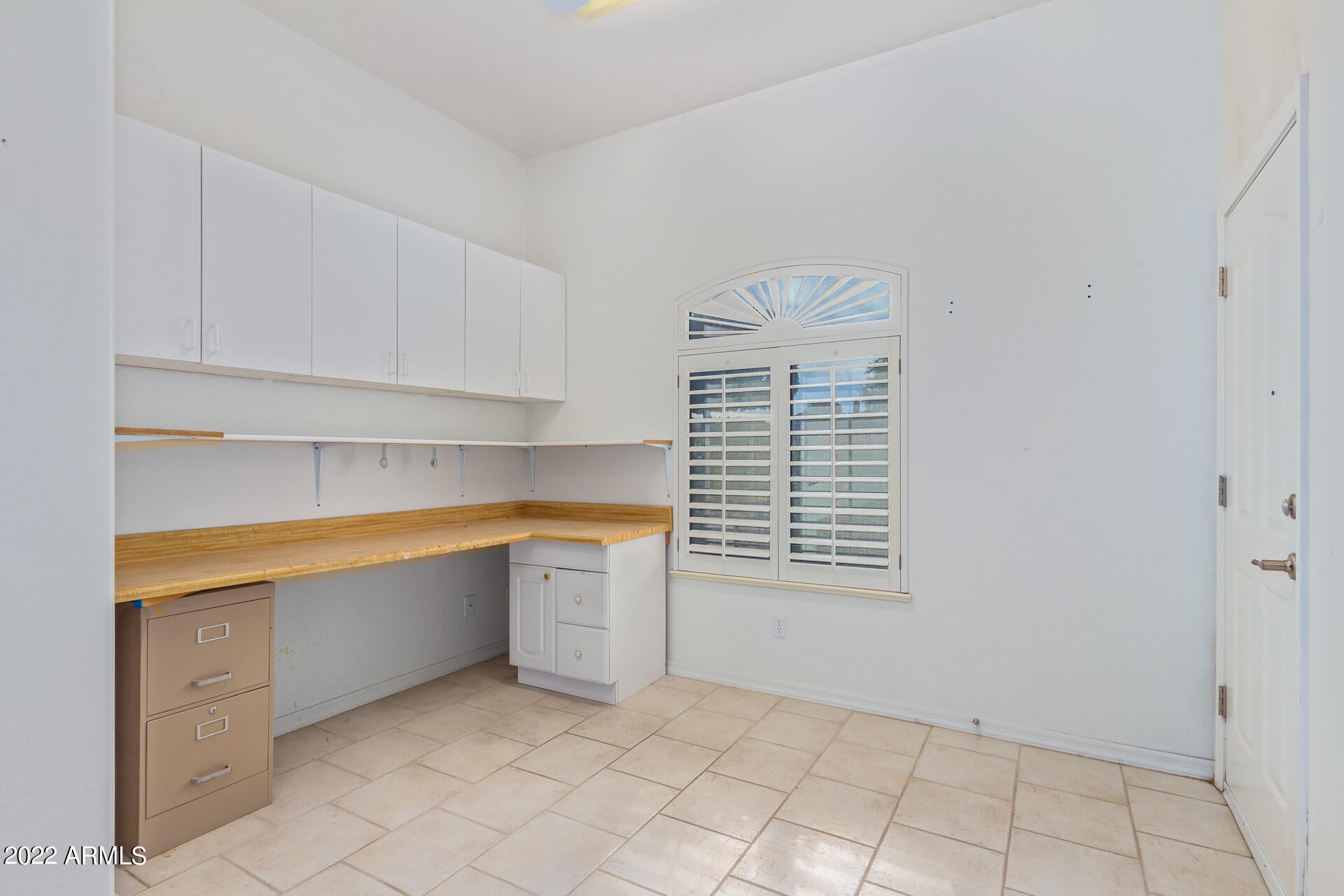 FOUNTAIN HILLS ARIZONA NO. 506-C BLOCK 2 LOTS 1 TH - Residential