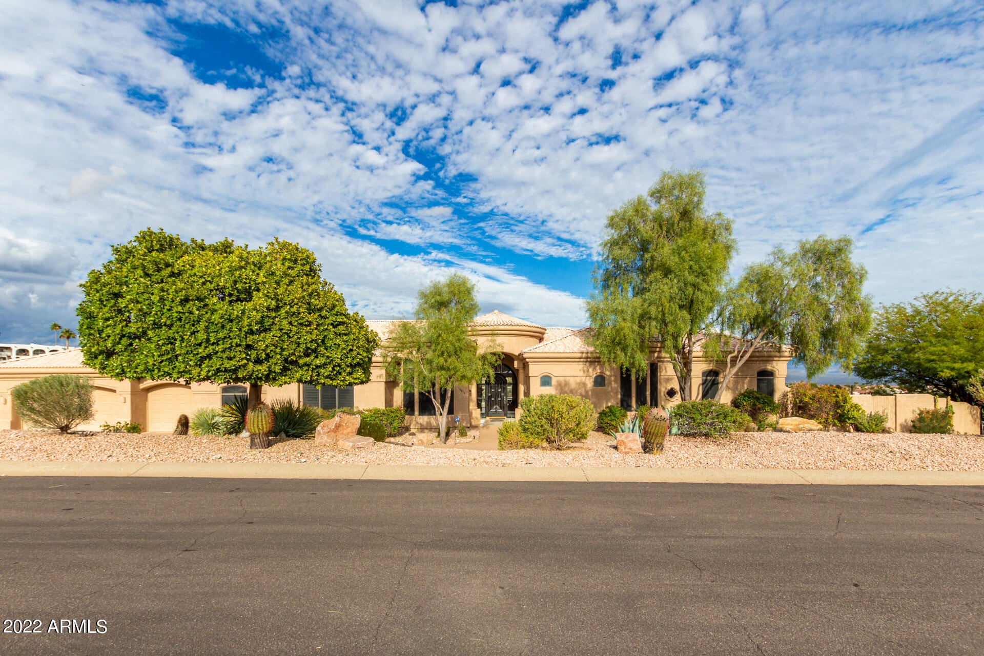 FOUNTAIN HILLS ARIZONA NO. 506-C BLOCK 2 LOTS 1 TH - Residential