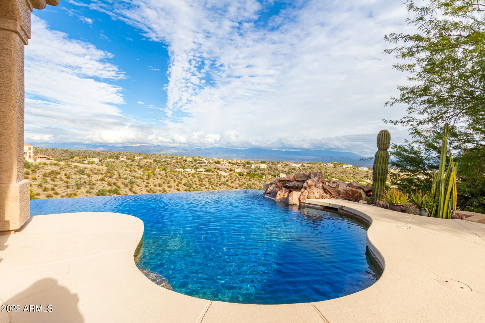 FOUNTAIN HILLS ARIZONA NO. 506-C BLOCK 2 LOTS 1 TH - Residential