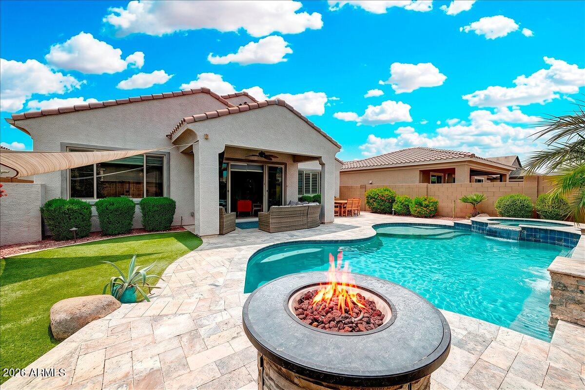 VERRADO EAST DISTRICT RESIDENTIAL PHASE 1 - Residential