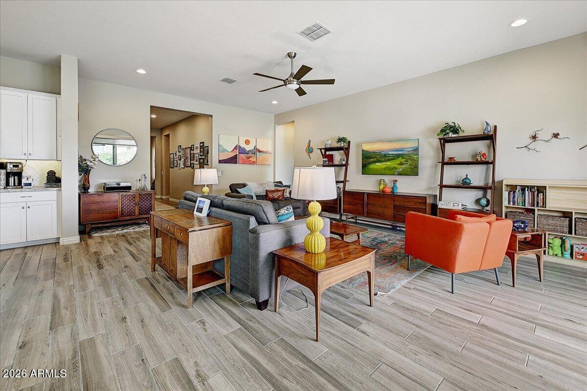 VERRADO EAST DISTRICT RESIDENTIAL PHASE 1 - Residential