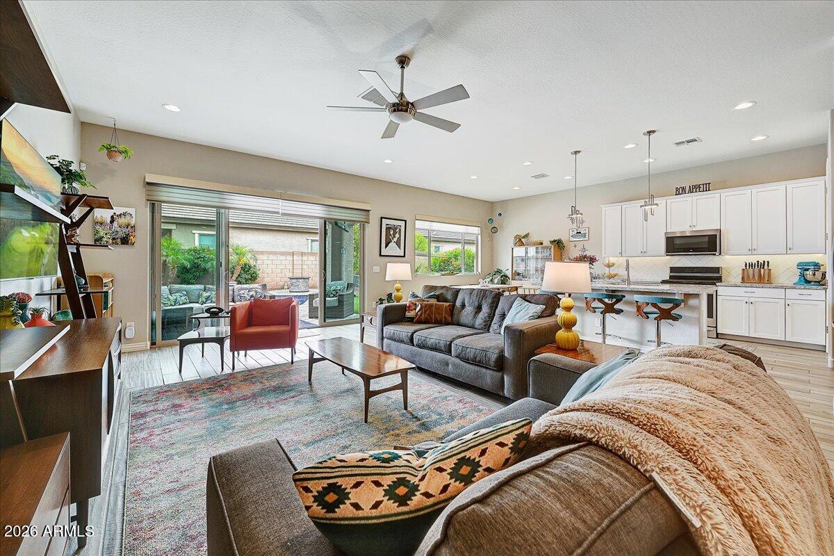 VERRADO EAST DISTRICT RESIDENTIAL PHASE 1 - Residential