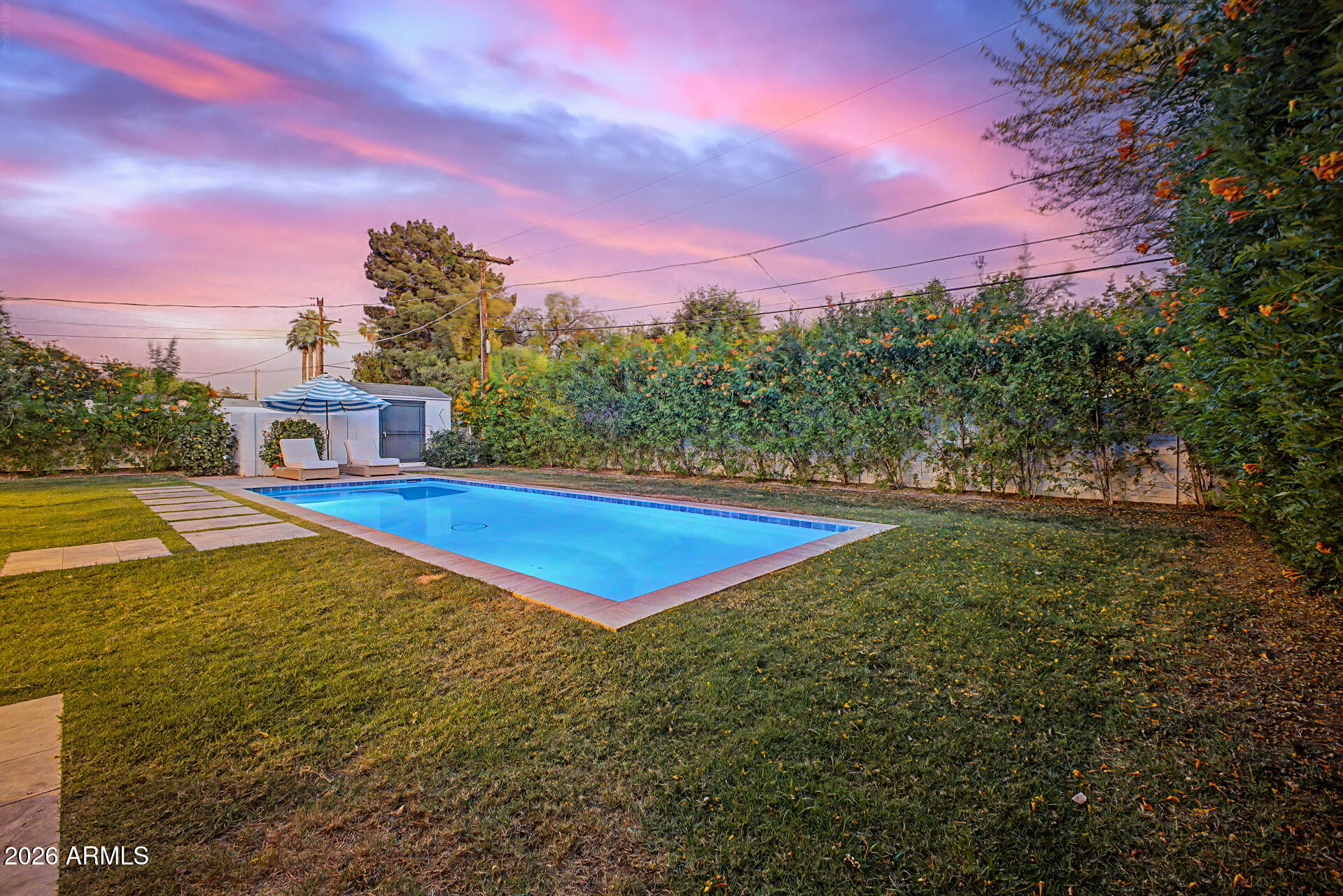 PARAMOUNT VISTA - Residential