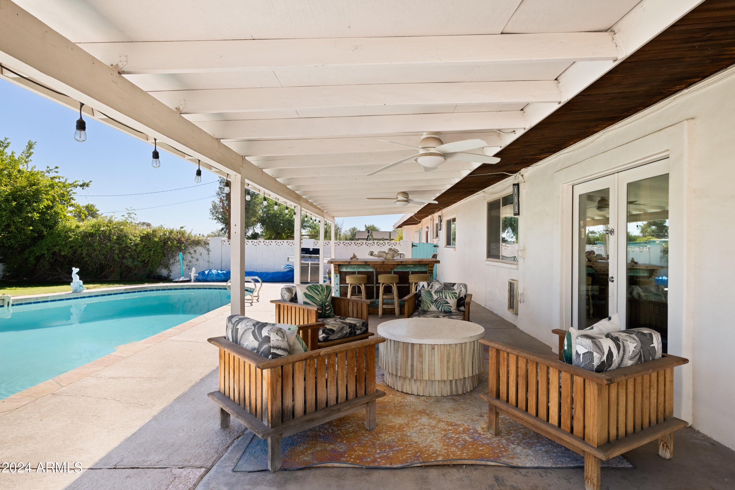 PARADISE VALLEY RANCHOS 2 - Residential