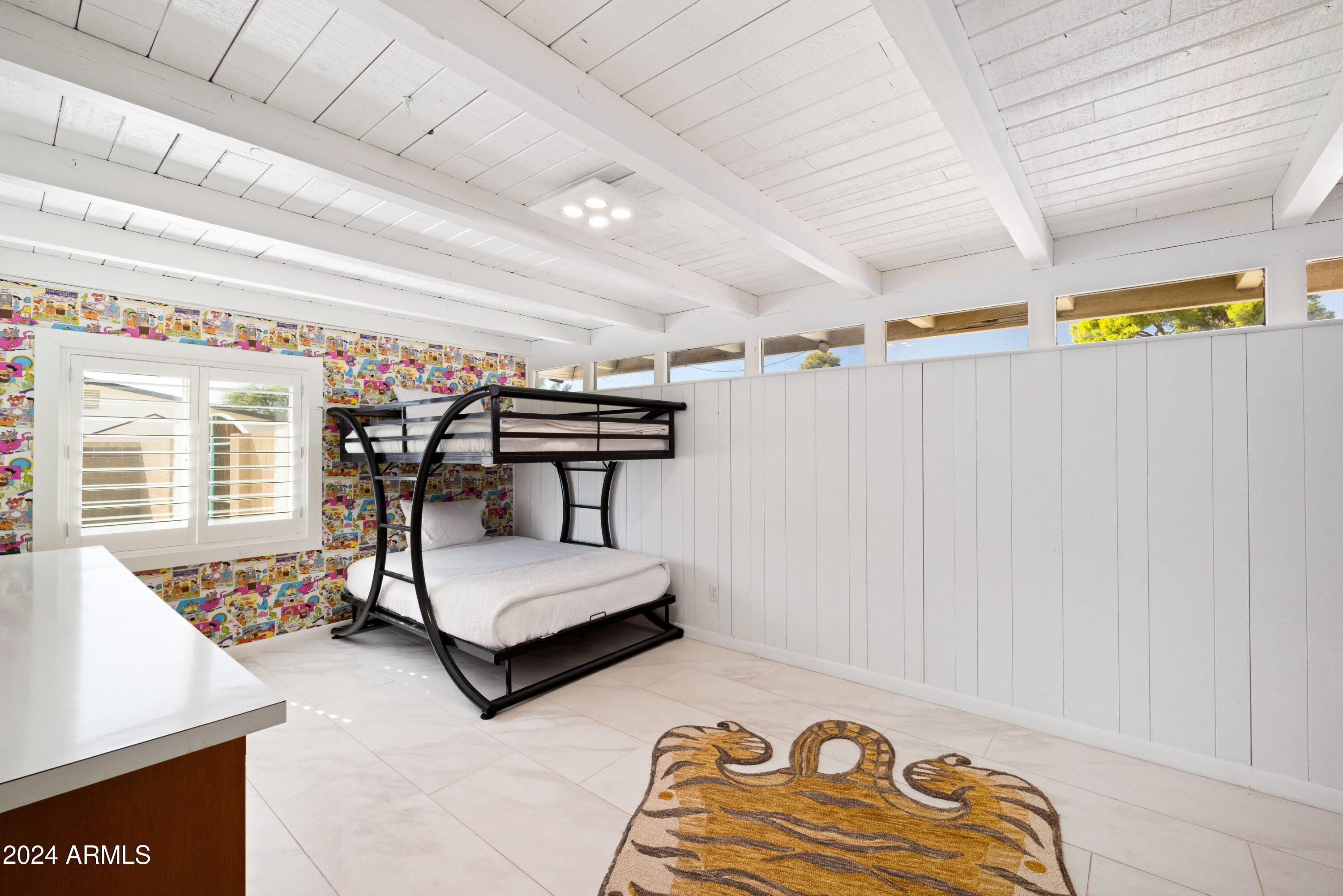PARADISE VALLEY RANCHOS 2 - Residential
