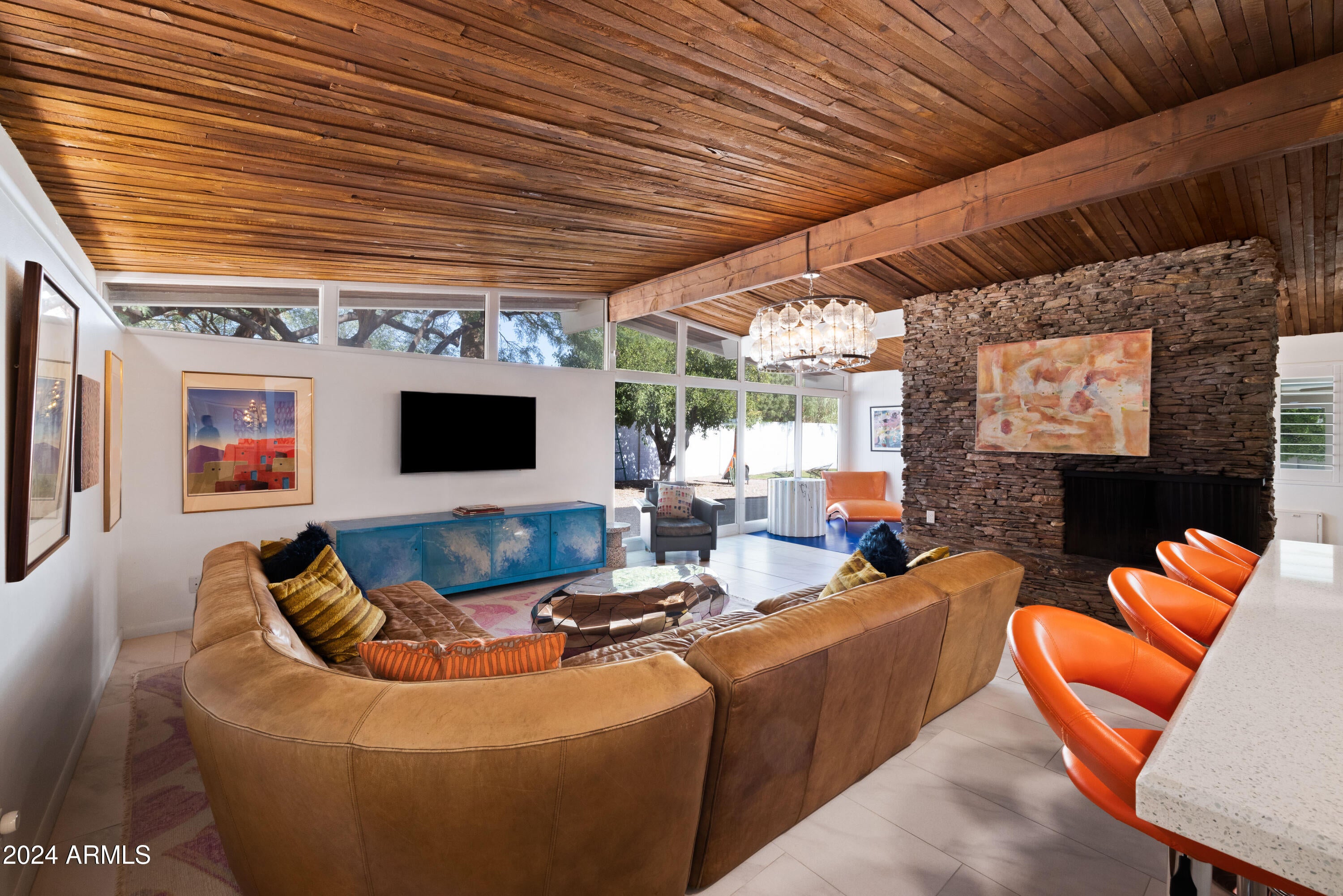 PARADISE VALLEY RANCHOS 2 - Residential
