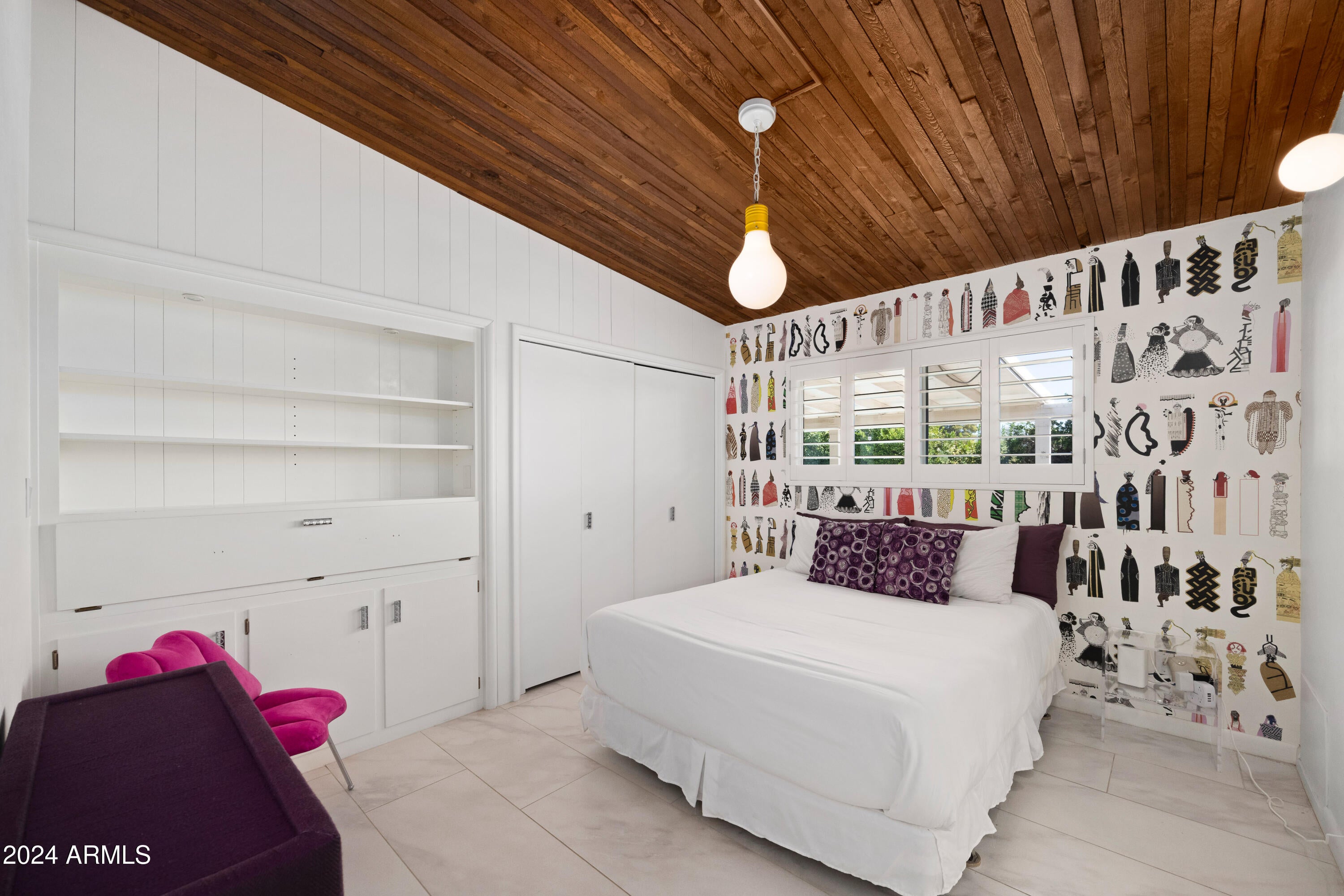 PARADISE VALLEY RANCHOS 2 - Residential