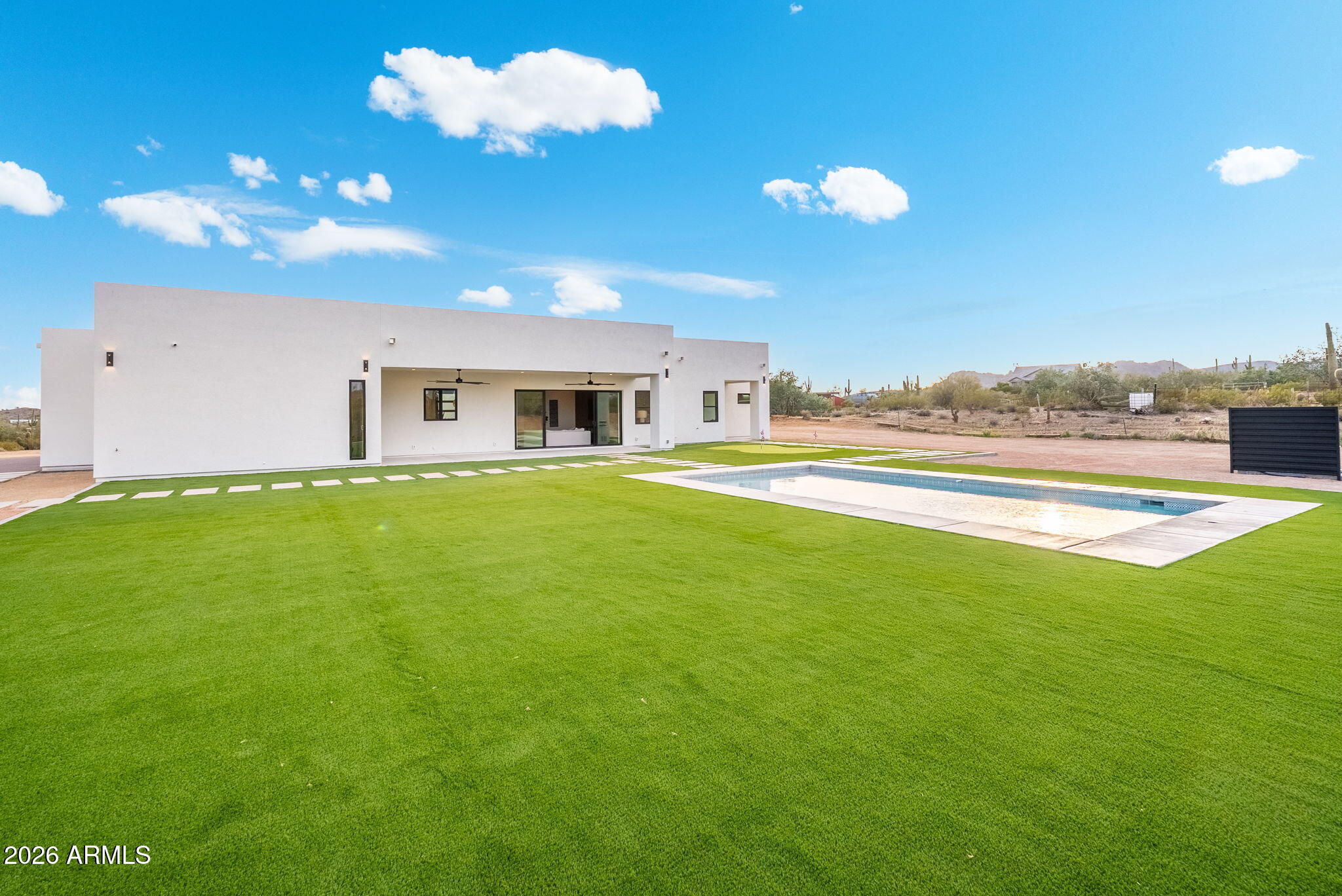 COMMENCING AT THE NORTH QUARTER CORNER OF SECTION 27, TOWNSHIP 03 SOU - Residential