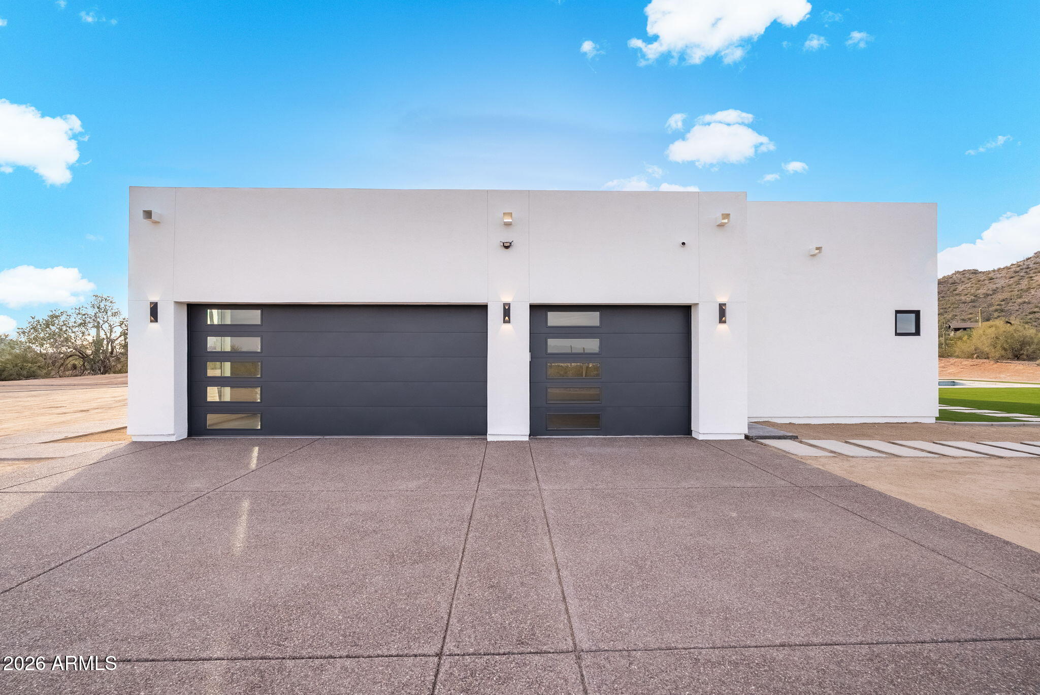COMMENCING AT THE NORTH QUARTER CORNER OF SECTION 27, TOWNSHIP 03 SOU - Residential