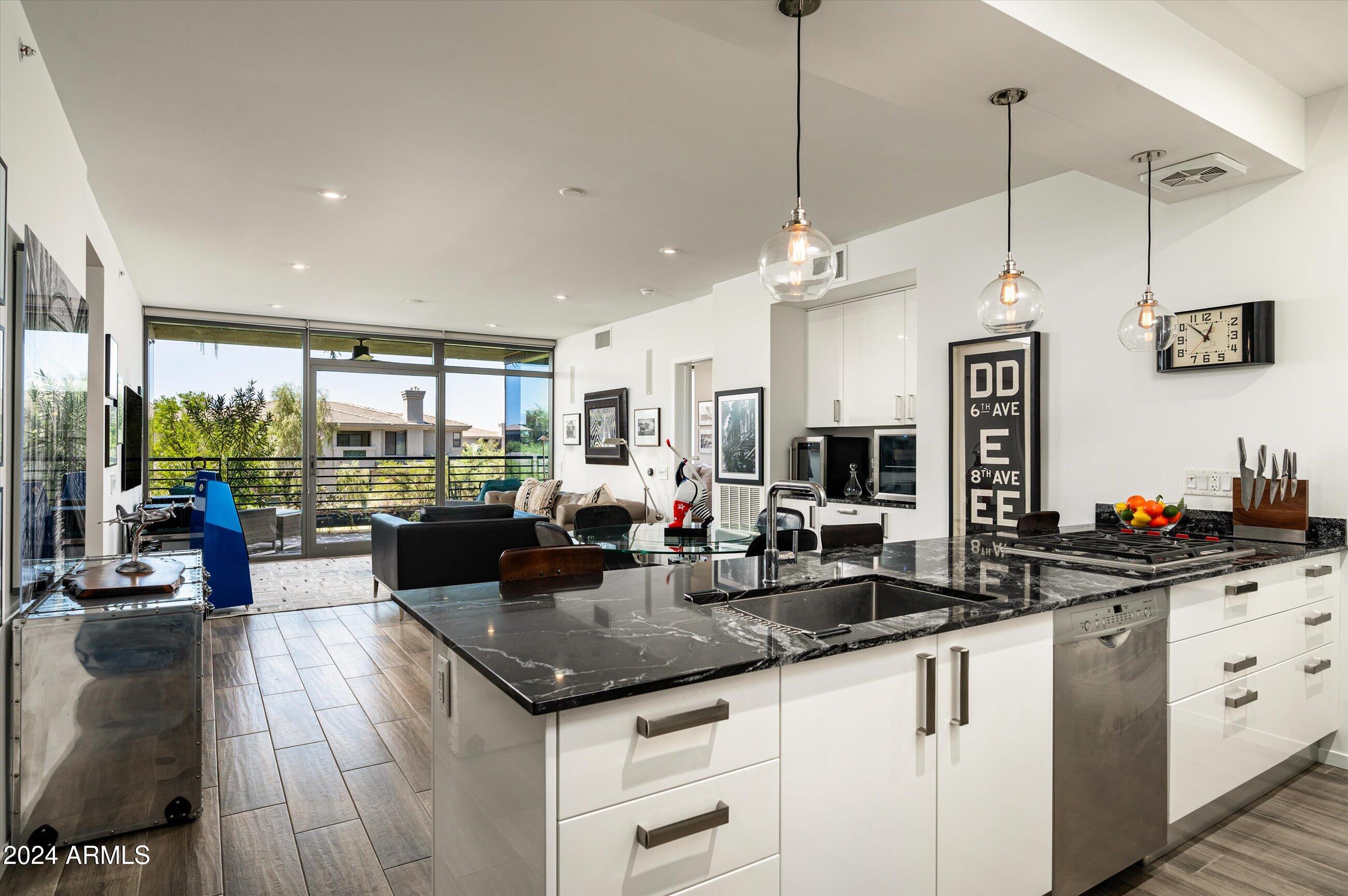 OPTIMA KIERLAND CENTER 7120 CONDOMINIUM 2ND AMD - Residential