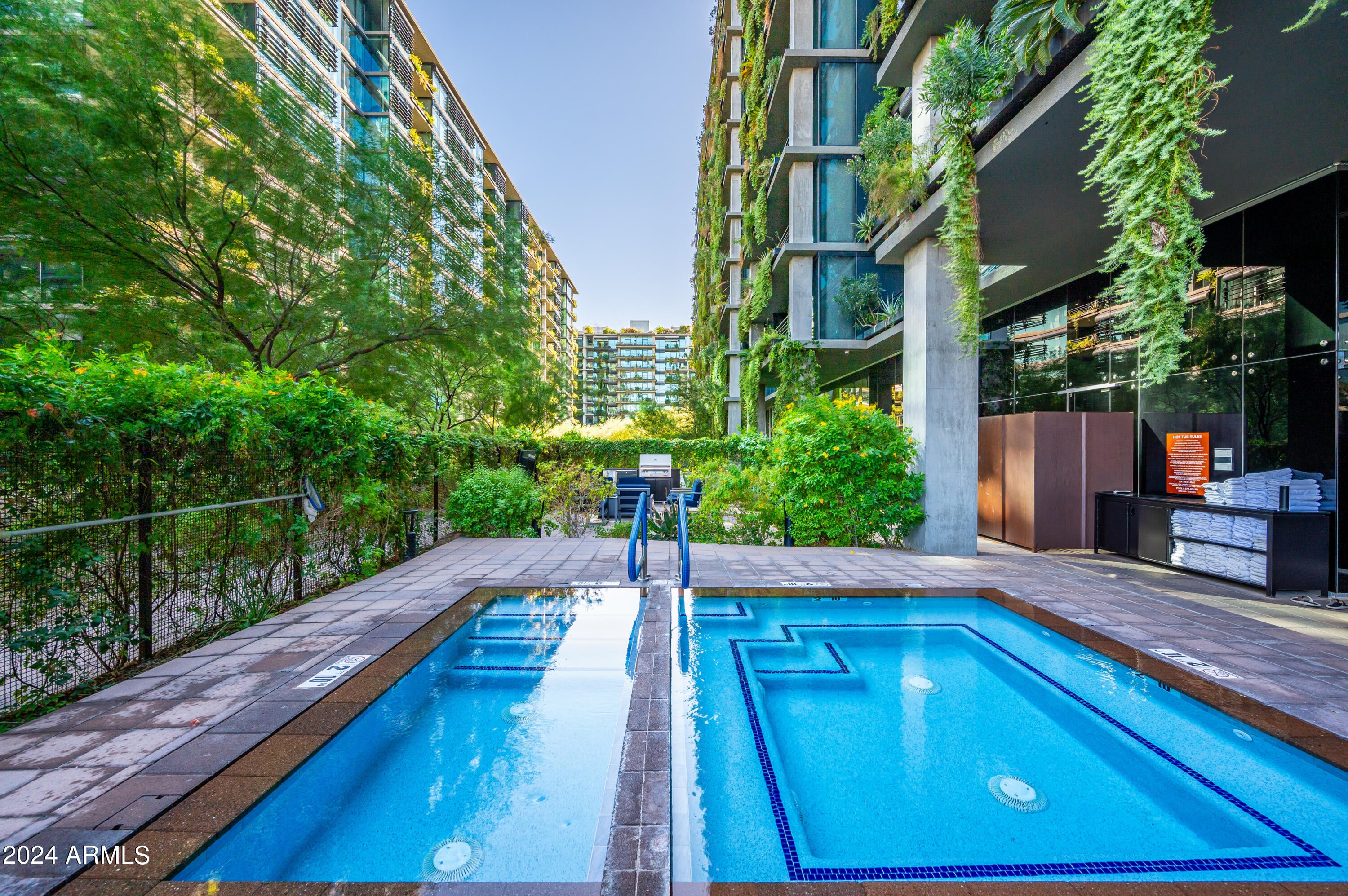 OPTIMA KIERLAND CENTER 7120 CONDOMINIUM 2ND AMD - Residential